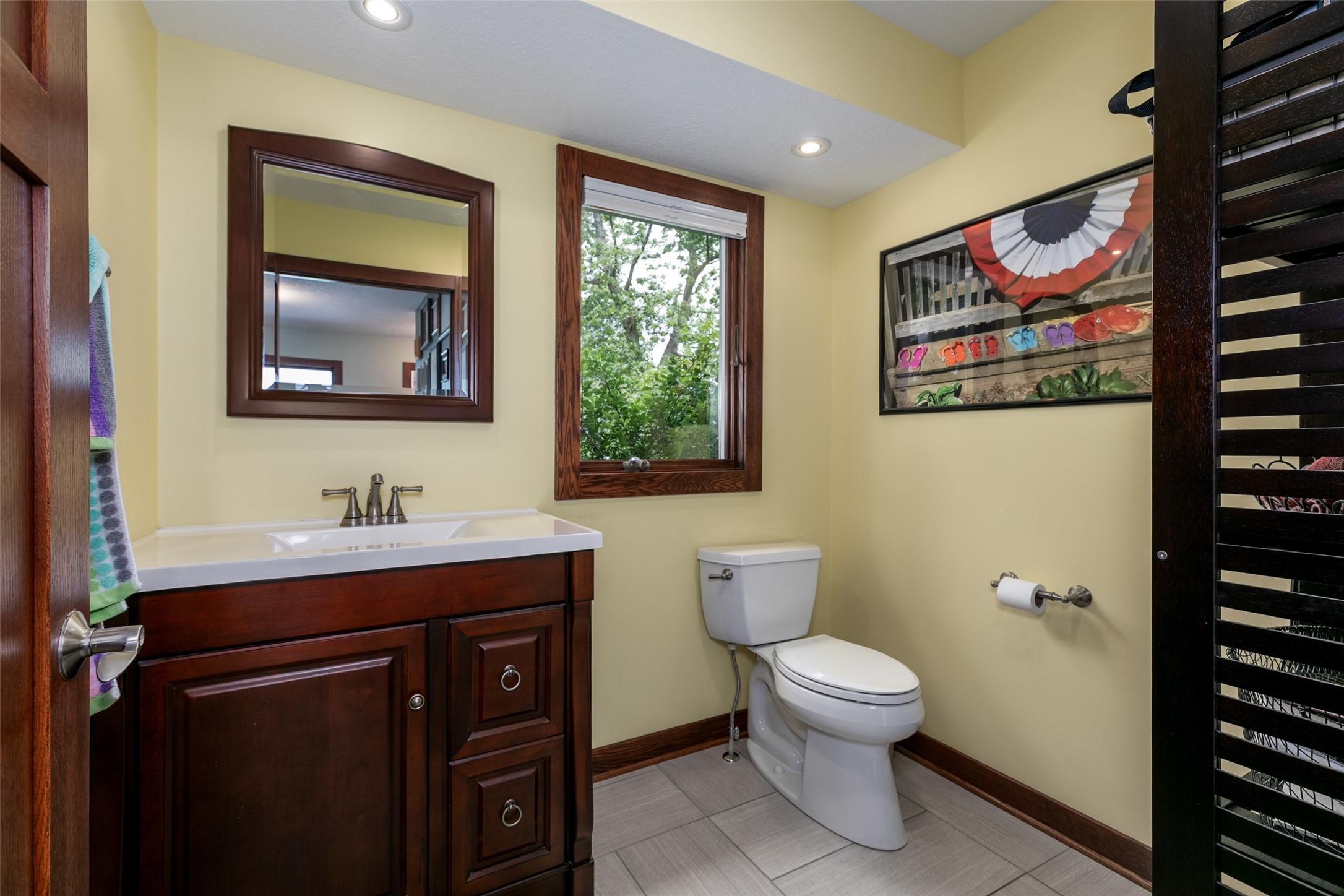 Monroe, Iowa, 50170, United States, 3 Bedrooms Bedrooms, ,3 BathroomsBathrooms,Residential,For Sale,1899560