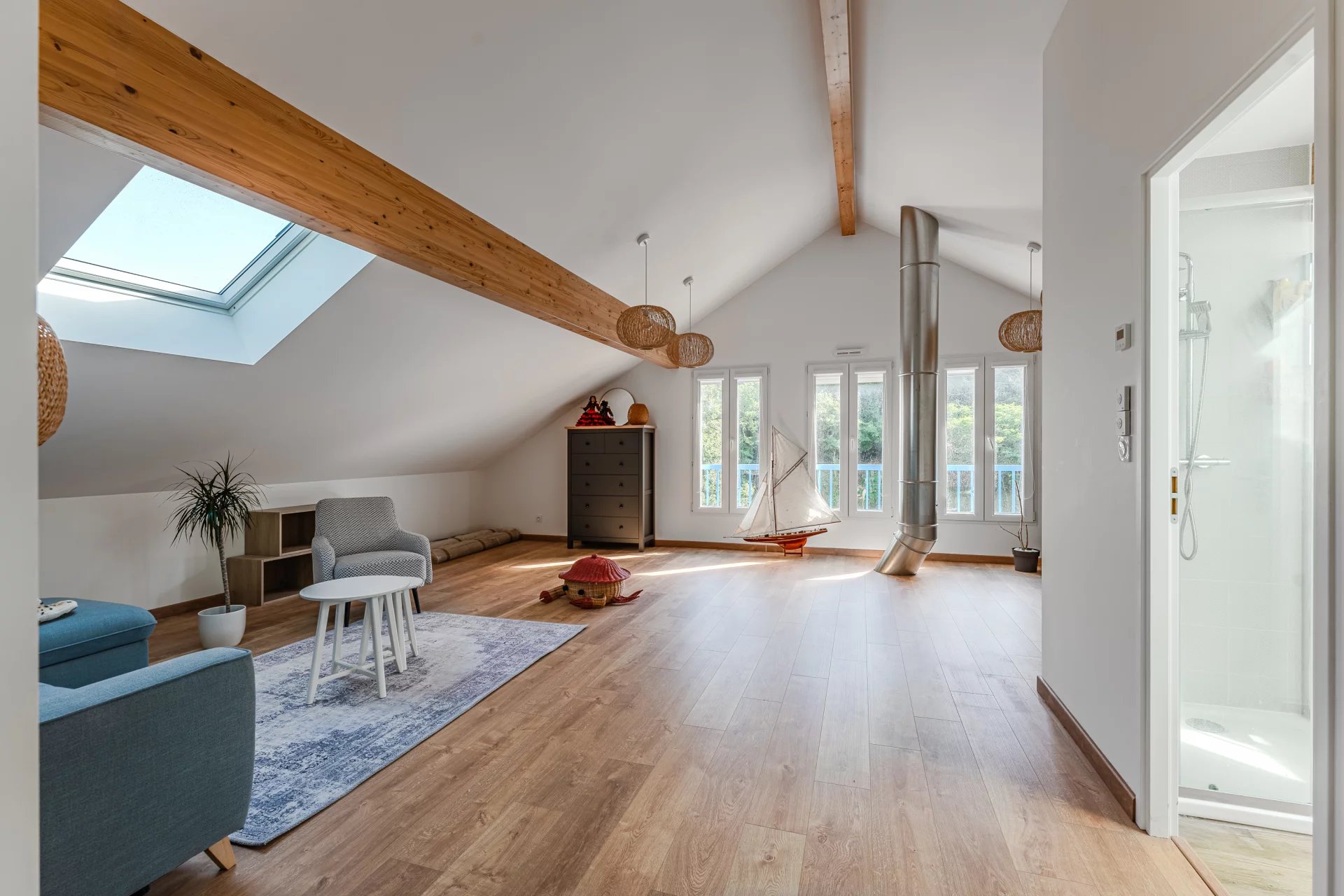 Arcachon, New Aquitaine, 33120, FR, 7 Bedrooms Bedrooms, ,5 BathroomsBathrooms,Residential,For Sale,1840237