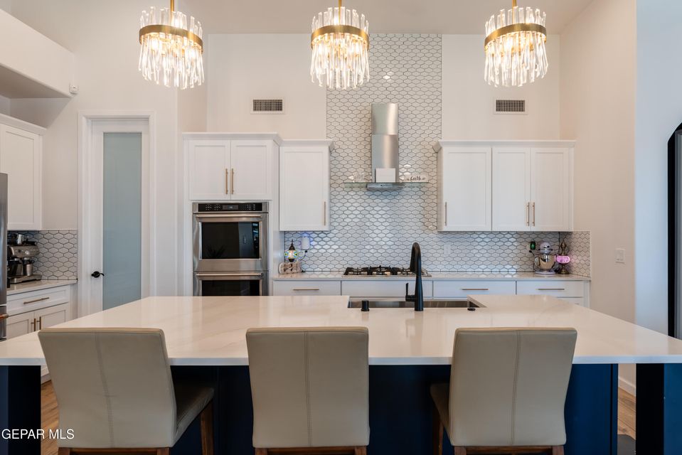 El Paso, Texas, 79932, United States, 5 Bedrooms Bedrooms, ,2 BathroomsBathrooms,Residential,For Sale,1915339