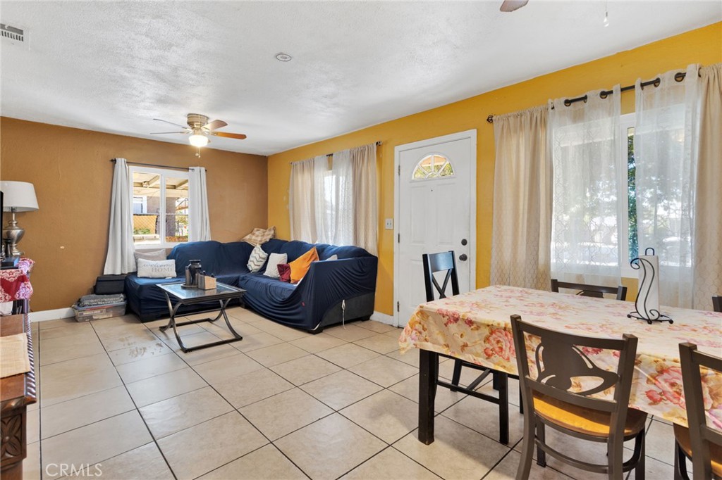 Redlands, California, 92374, United States, 5 Bedrooms Bedrooms, ,3 BathroomsBathrooms,Residential,For Sale,1987347