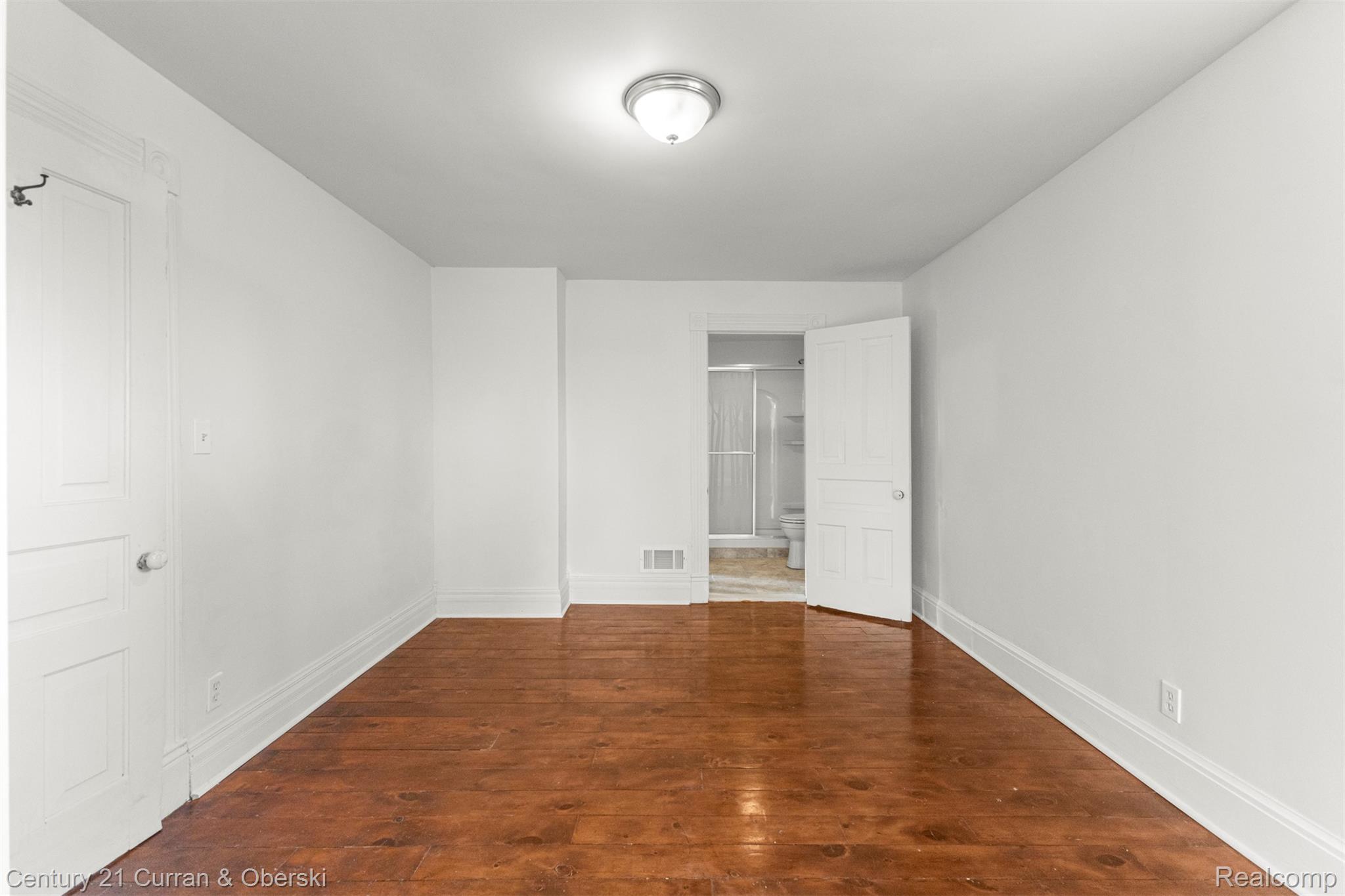 Westland, Michigan, 48185, United States, 3 Bedrooms Bedrooms, ,2 BathroomsBathrooms,Residential,For Sale,1985748