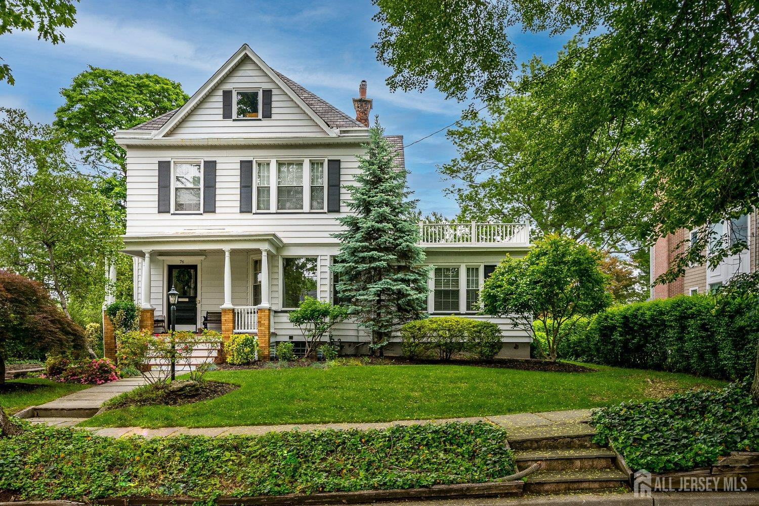 Metuchen, New Jersey, 08840, United States, 5 Bedrooms Bedrooms, ,3 BathroomsBathrooms,Residential,For Sale,1903678