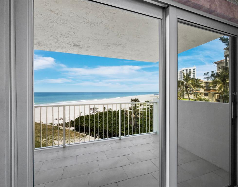 Longboat Key, Florida, 34228, United States, 2 Bedrooms Bedrooms, ,2 BathroomsBathrooms,Residential,For Sale,1804008