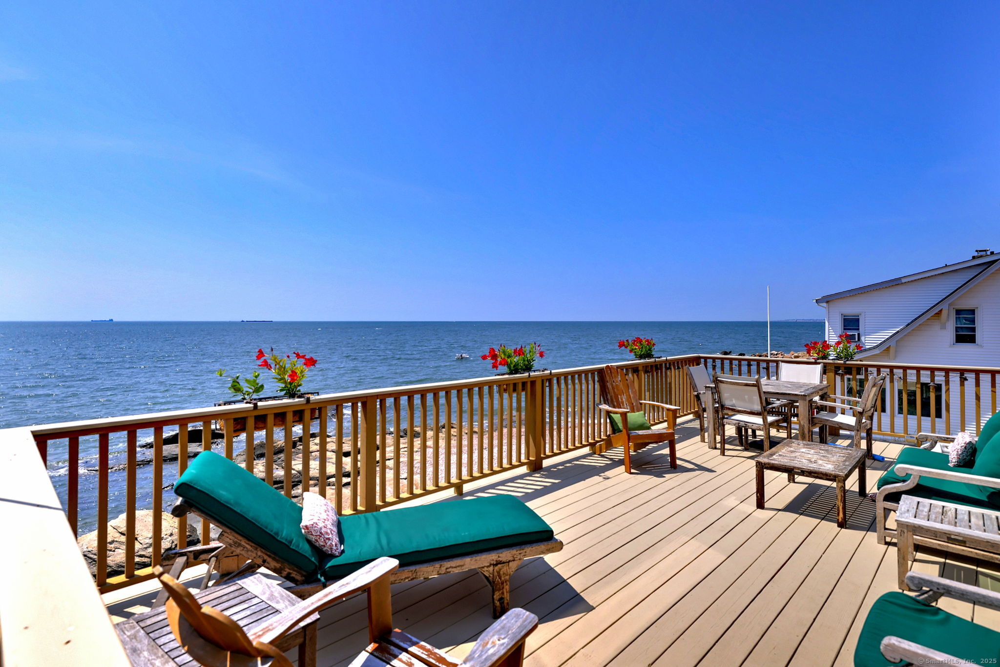 East Haven, Connecticut, 06512, United States, 2 Bedrooms Bedrooms, ,2 BathroomsBathrooms,Residential,For Sale,1917765