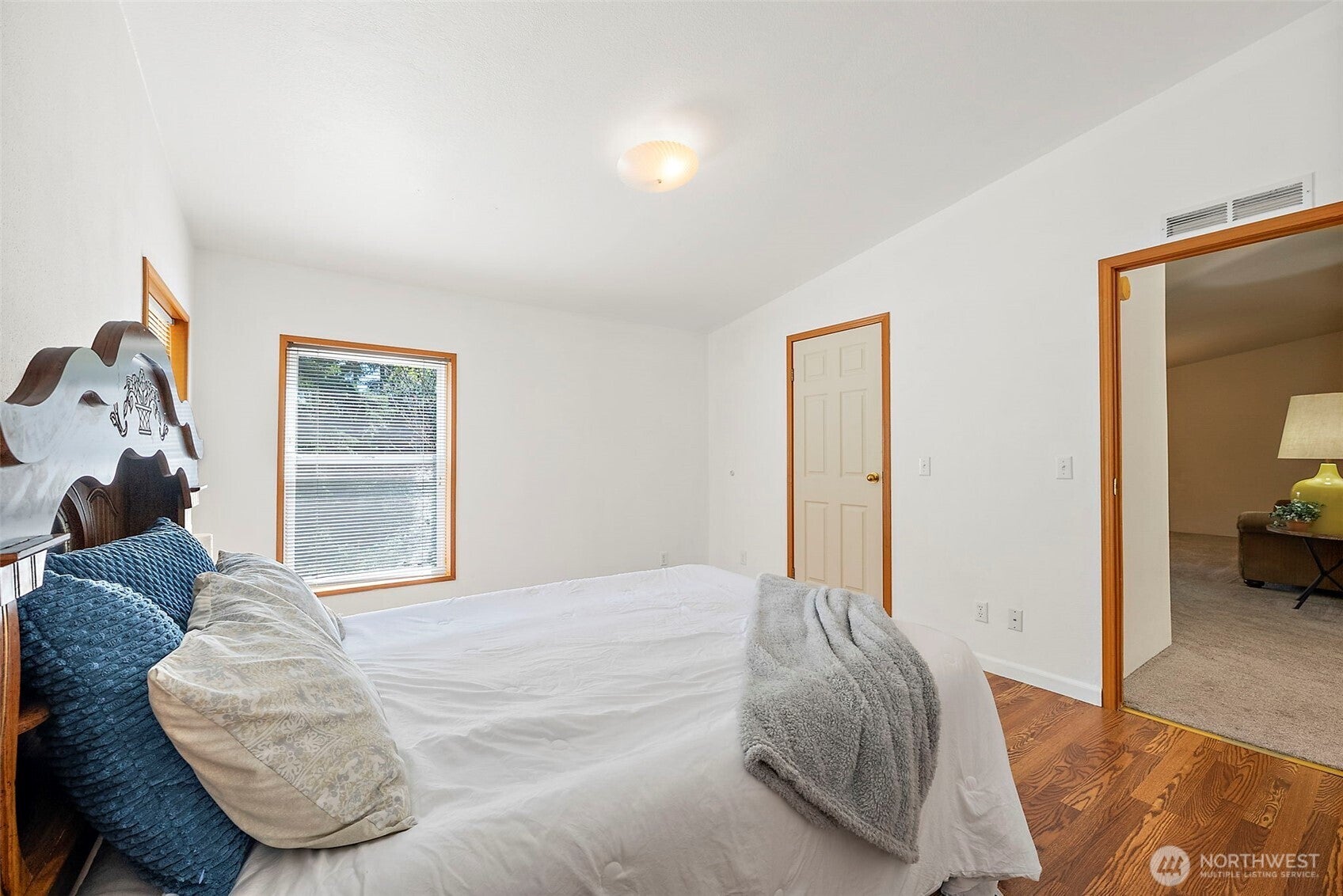 Port Orchard, Washington, 98637, United States, 3 Bedrooms Bedrooms, ,1 BathroomBathrooms,Residential,For Sale,1919682