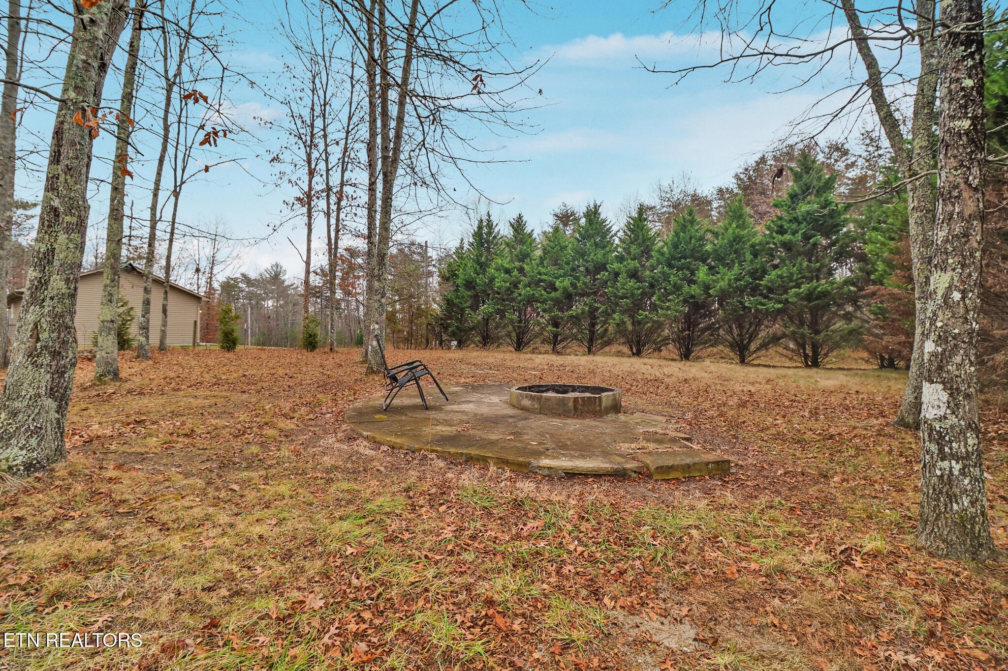 Crossville, Tennessee, 38572, United States, 2 Bedrooms Bedrooms, ,3 BathroomsBathrooms,Residential,For Sale,1998694