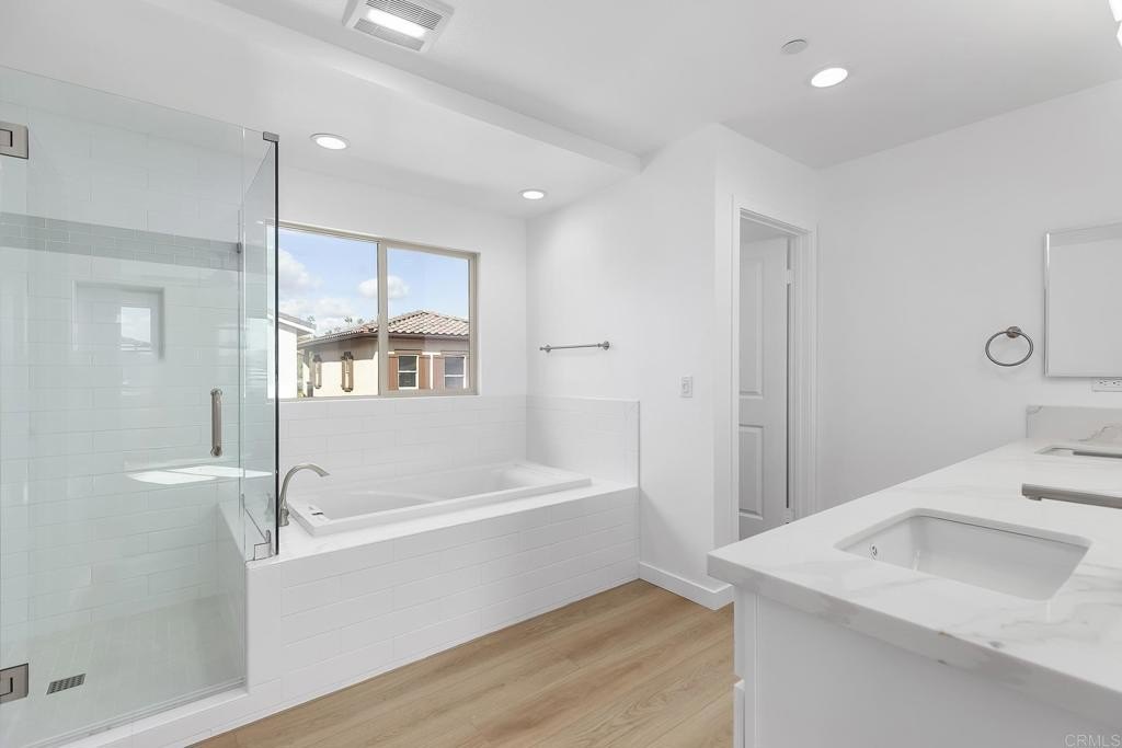 Lemon Grove, California, 91945, United States, 3 Bedrooms Bedrooms, ,3 BathroomsBathrooms,Residential,For Sale,1925665