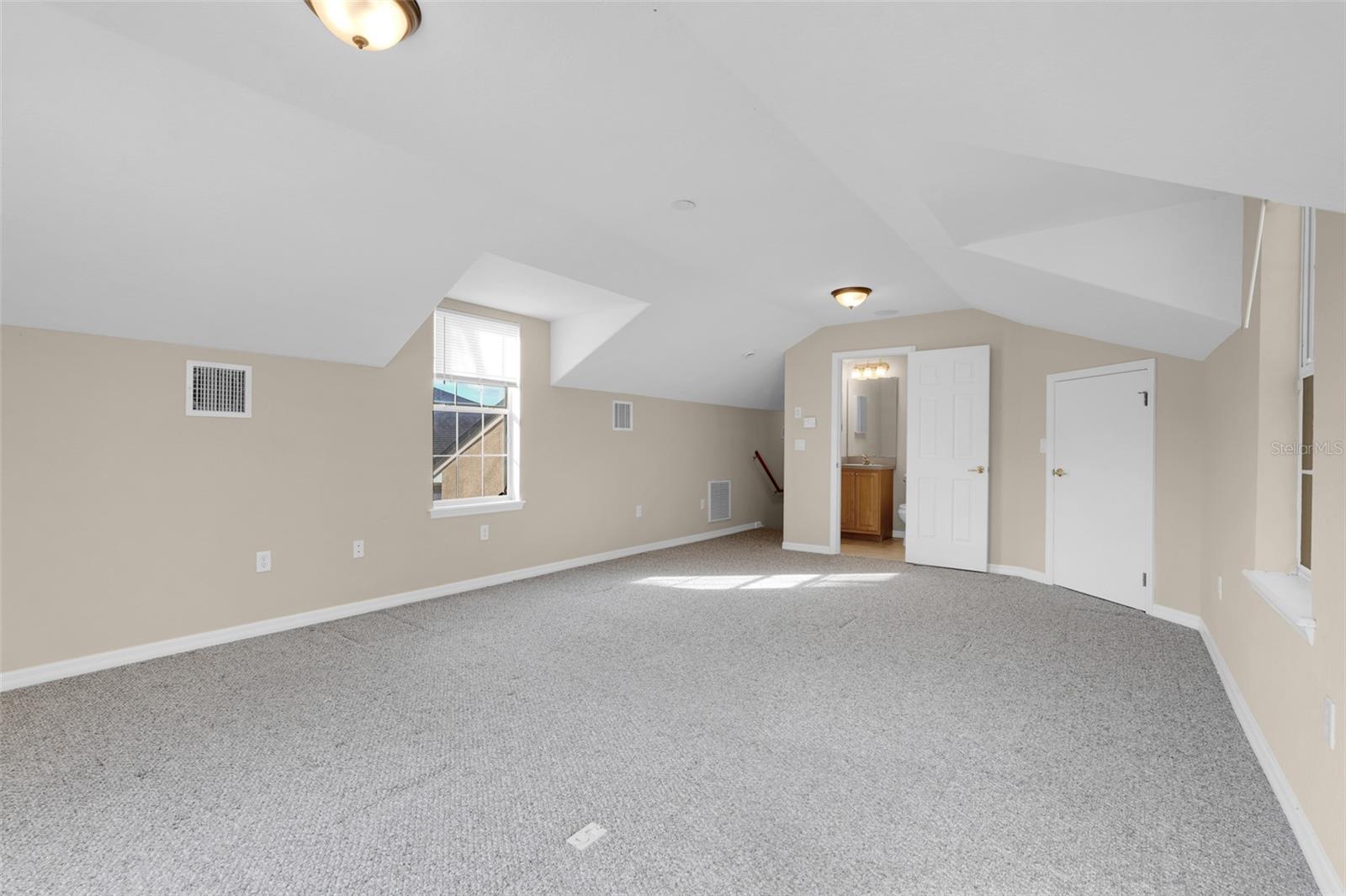 CLERMONT, Florida, 34711, United States, 4 Bedrooms Bedrooms, ,4 BathroomsBathrooms,Residential,For Sale,2003496