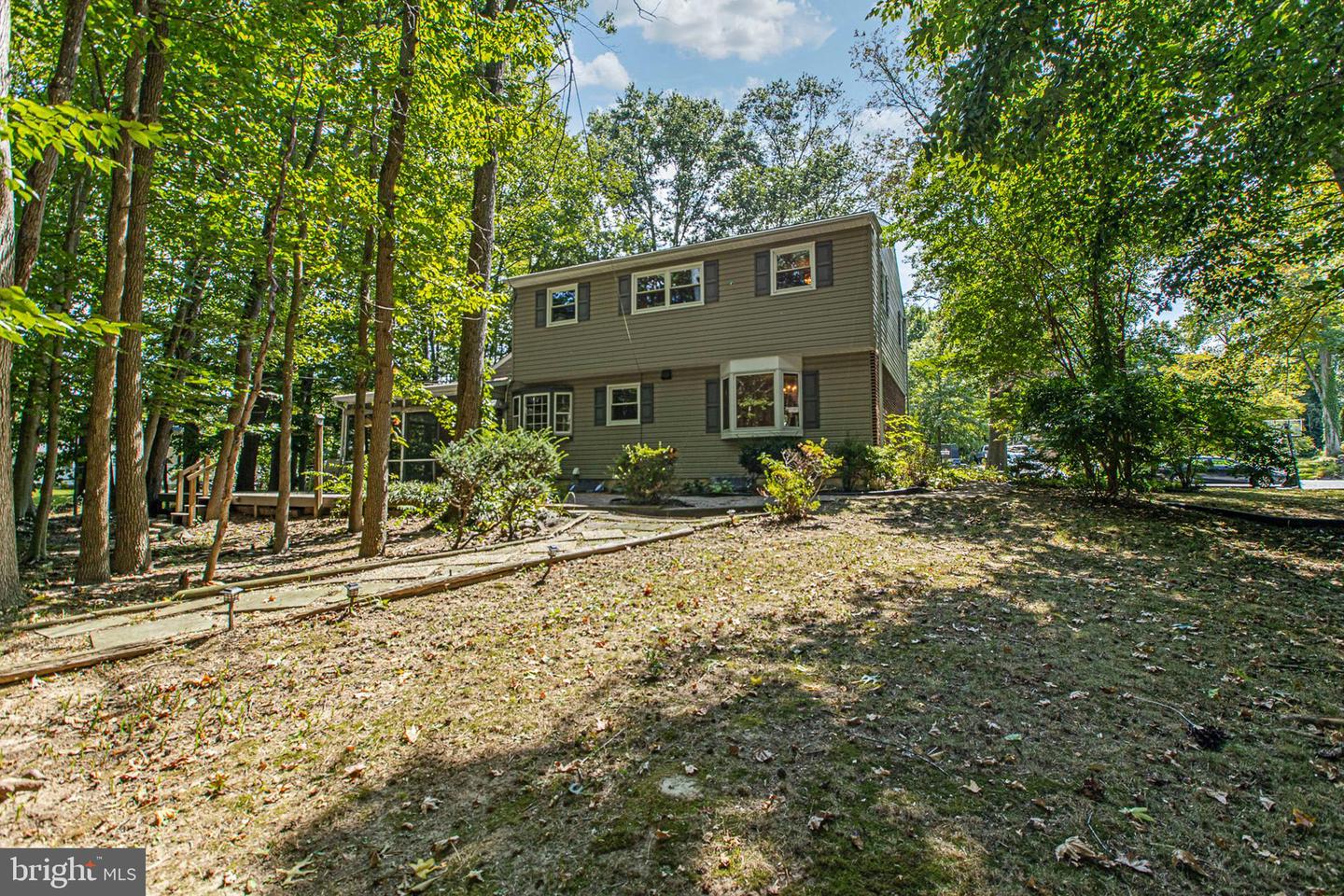 WILMINGTON, Delaware, 19810, United States, 4 Bedrooms Bedrooms, ,3 BathroomsBathrooms,Residential,For Sale,1990467