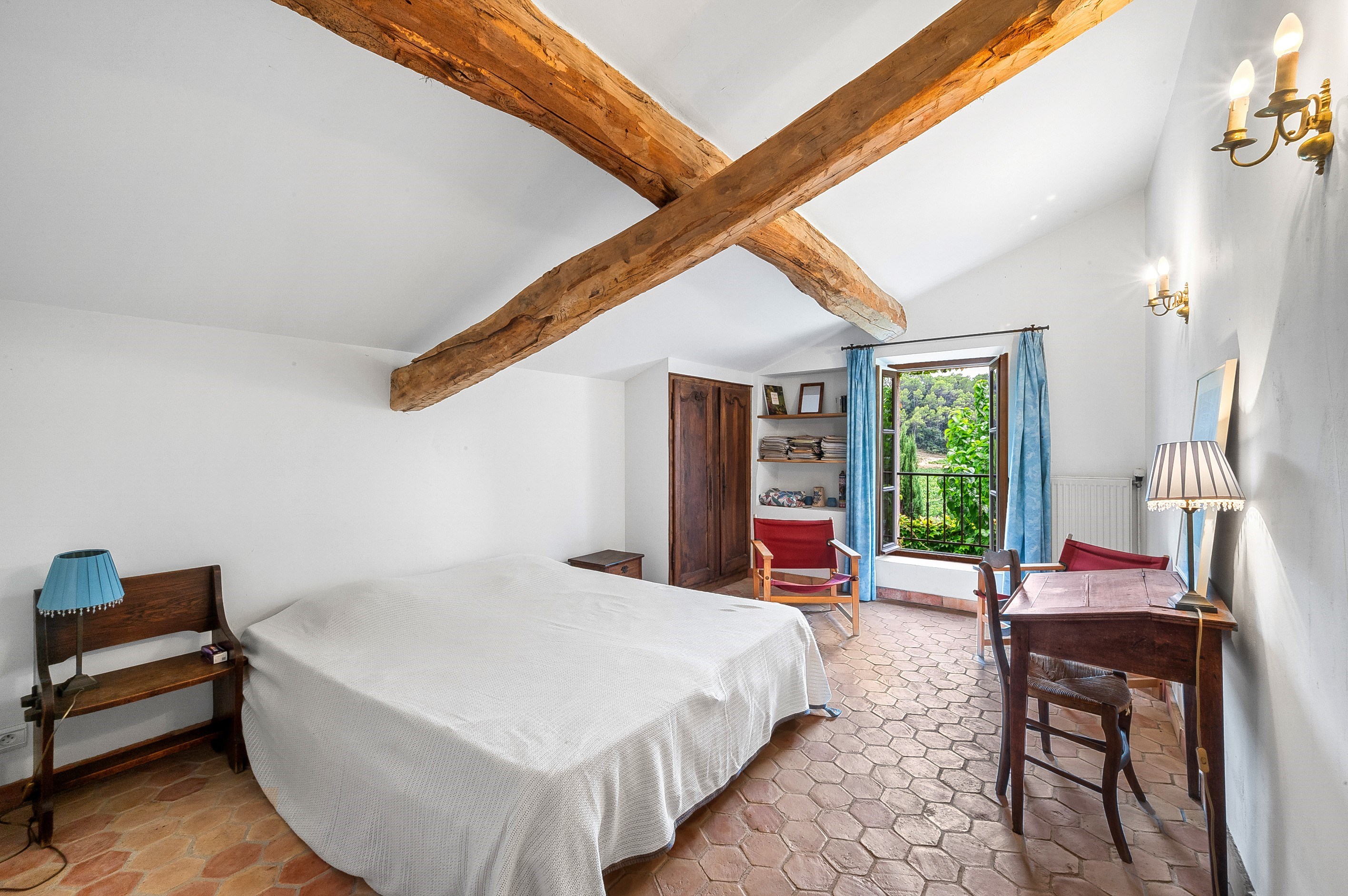  Exceptional Provençal Estate – Elegant Bastide with Pool Amidst Vineyards - 物件實景