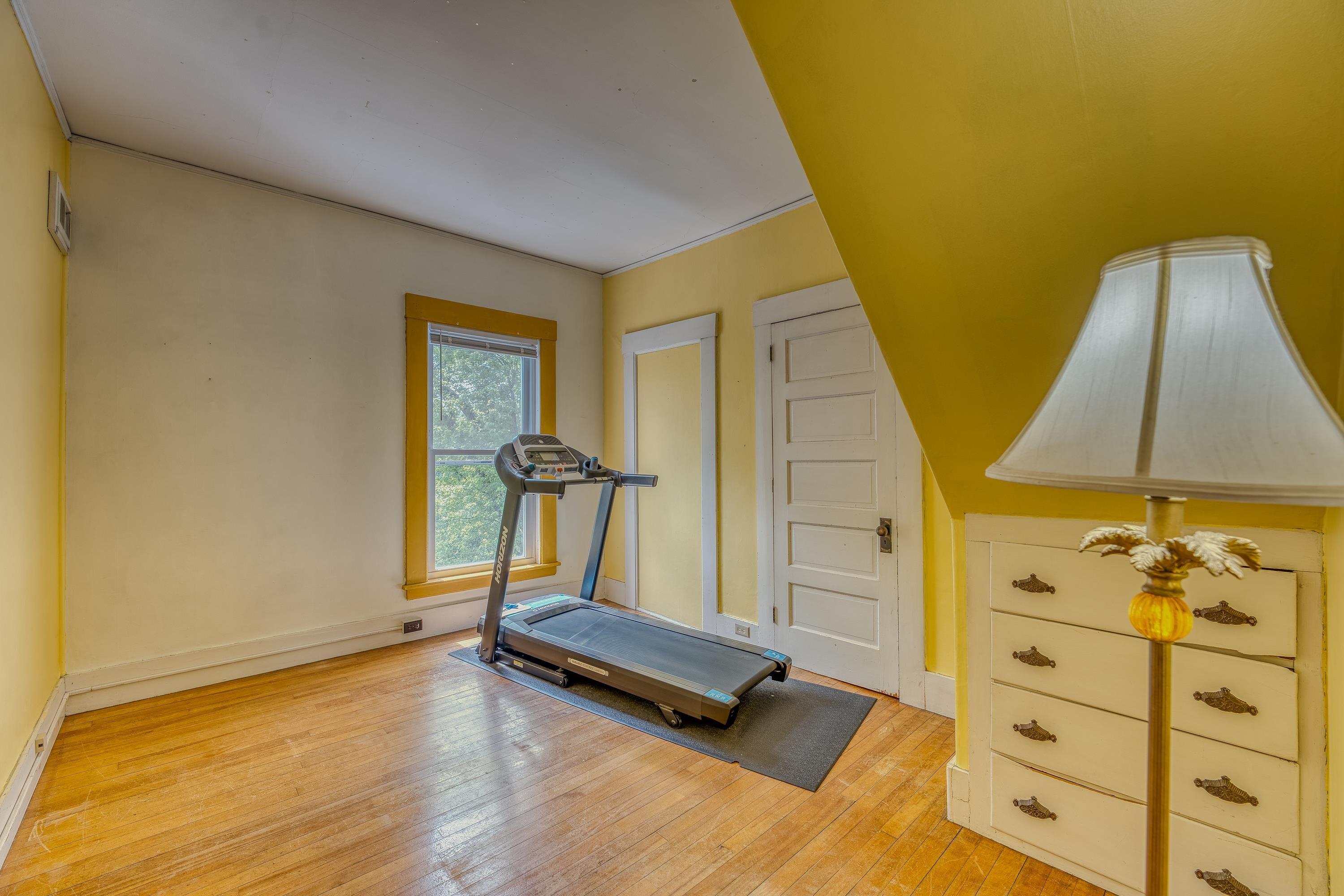 Littleton, New Hampshire, 03561, United States, 5 Bedrooms Bedrooms, ,1 BathroomBathrooms,Residential,For Sale,1856478