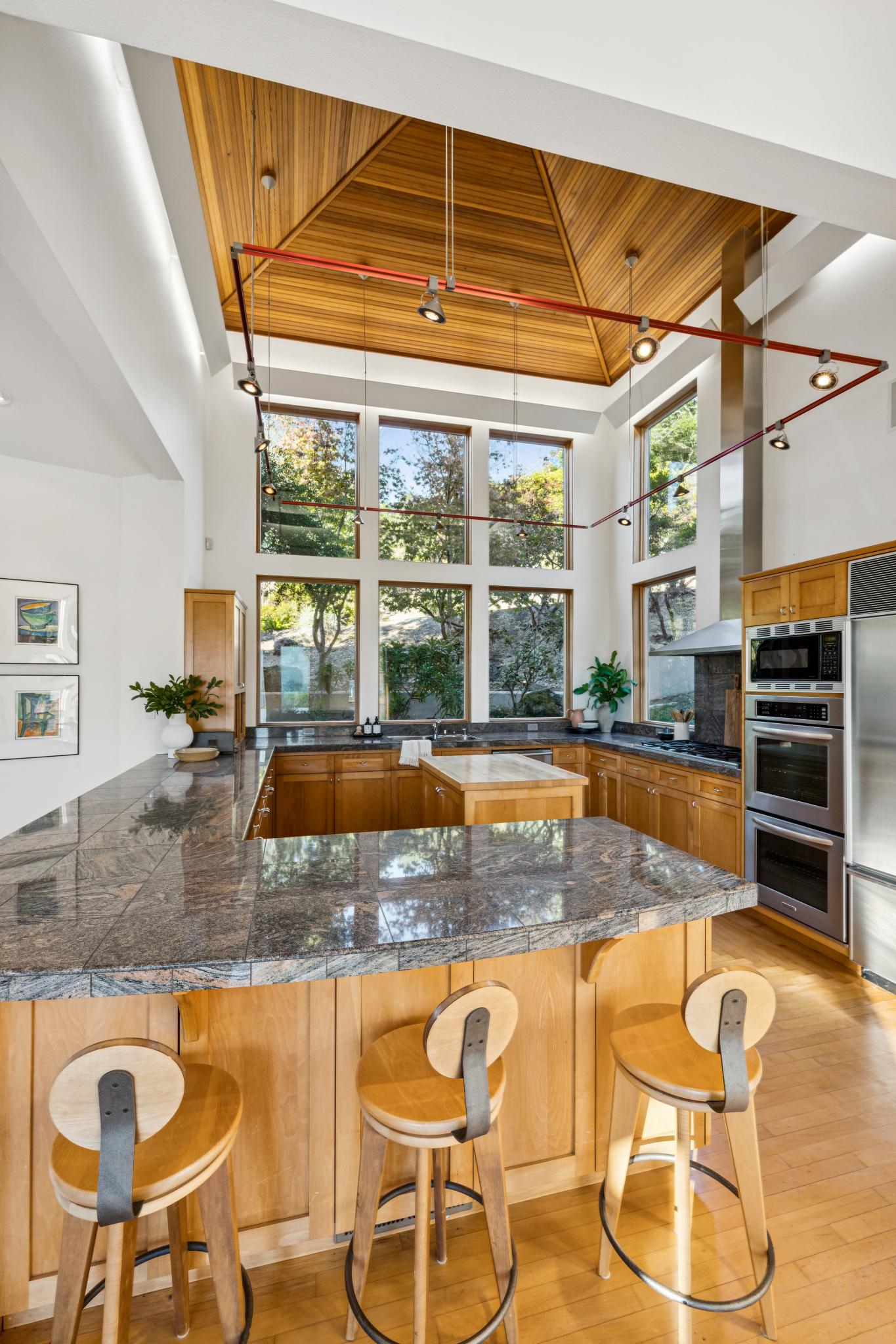  10300 Slattery Road - 物件實景