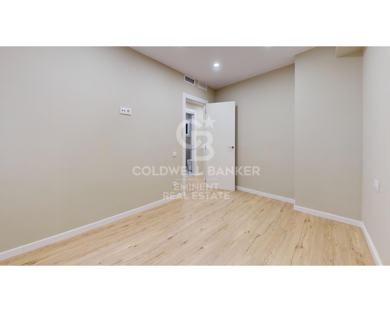 Barcelona, Catalonia, ES, 3 Bedrooms Bedrooms, ,2 BathroomsBathrooms,Residential,For Sale,1744156