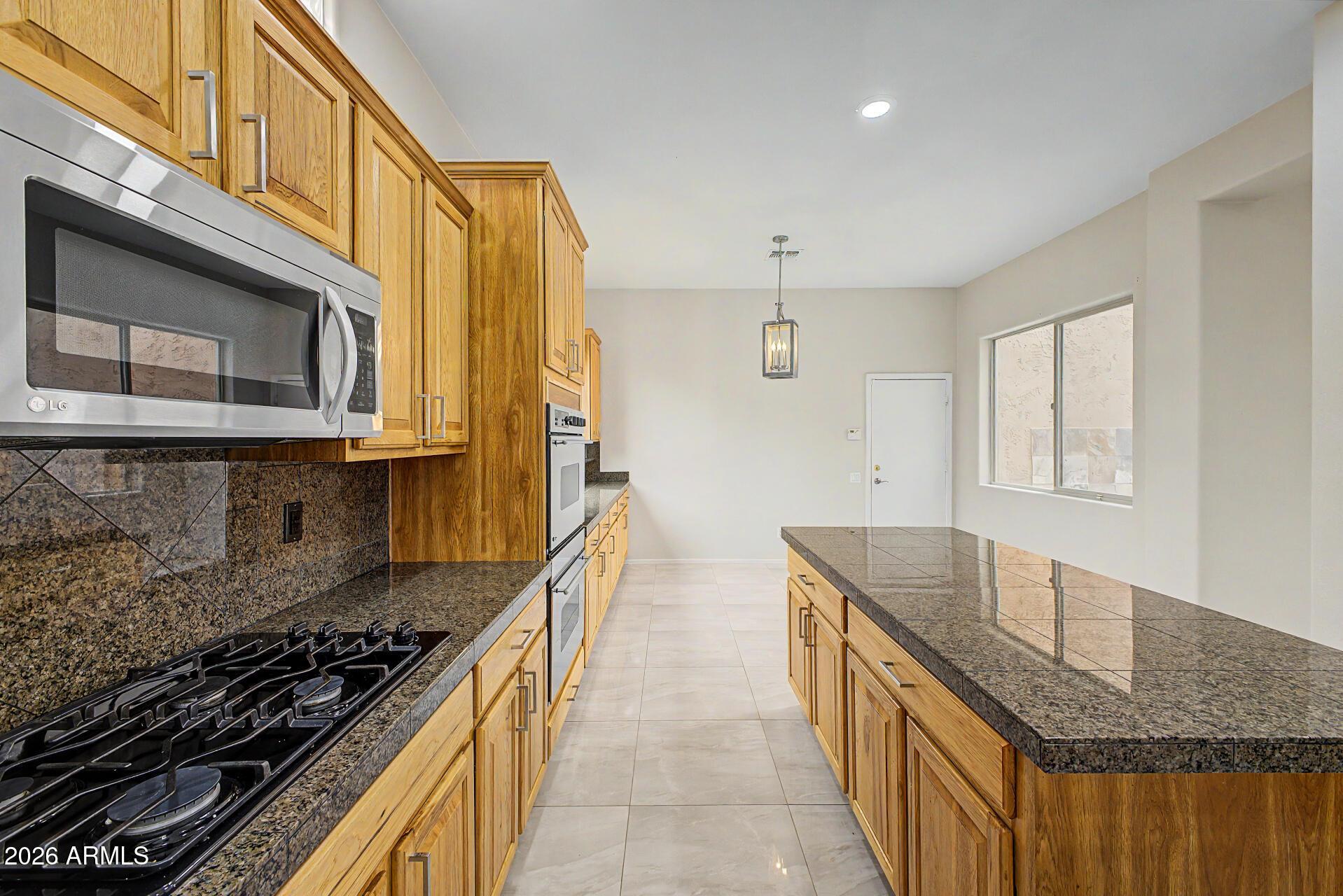 Anthem, Arizona, 85086, United States, 4 Bedrooms Bedrooms, ,3 BathroomsBathrooms,Residential,For Sale,2027152