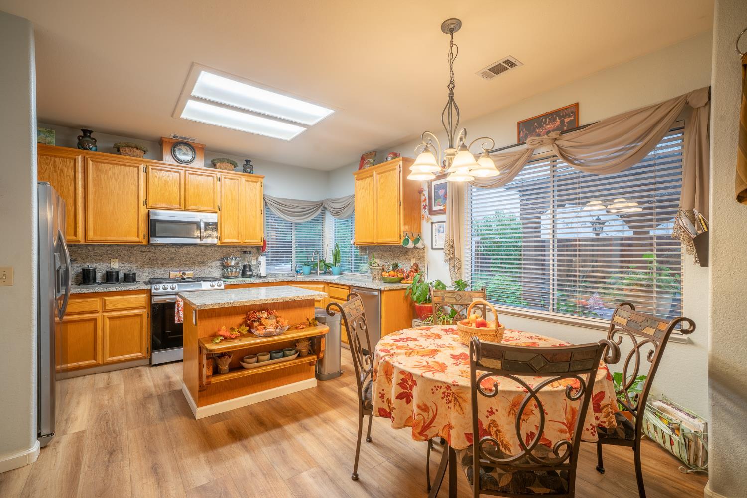 Stockton, California, 95209, United States, 3 Bedrooms Bedrooms, ,3 BathroomsBathrooms,Residential,For Sale,1992434