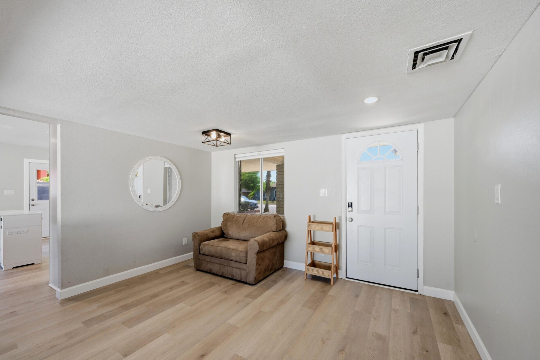  3040 E Dahlia Drive  Phoenix, AZ - 物件實景