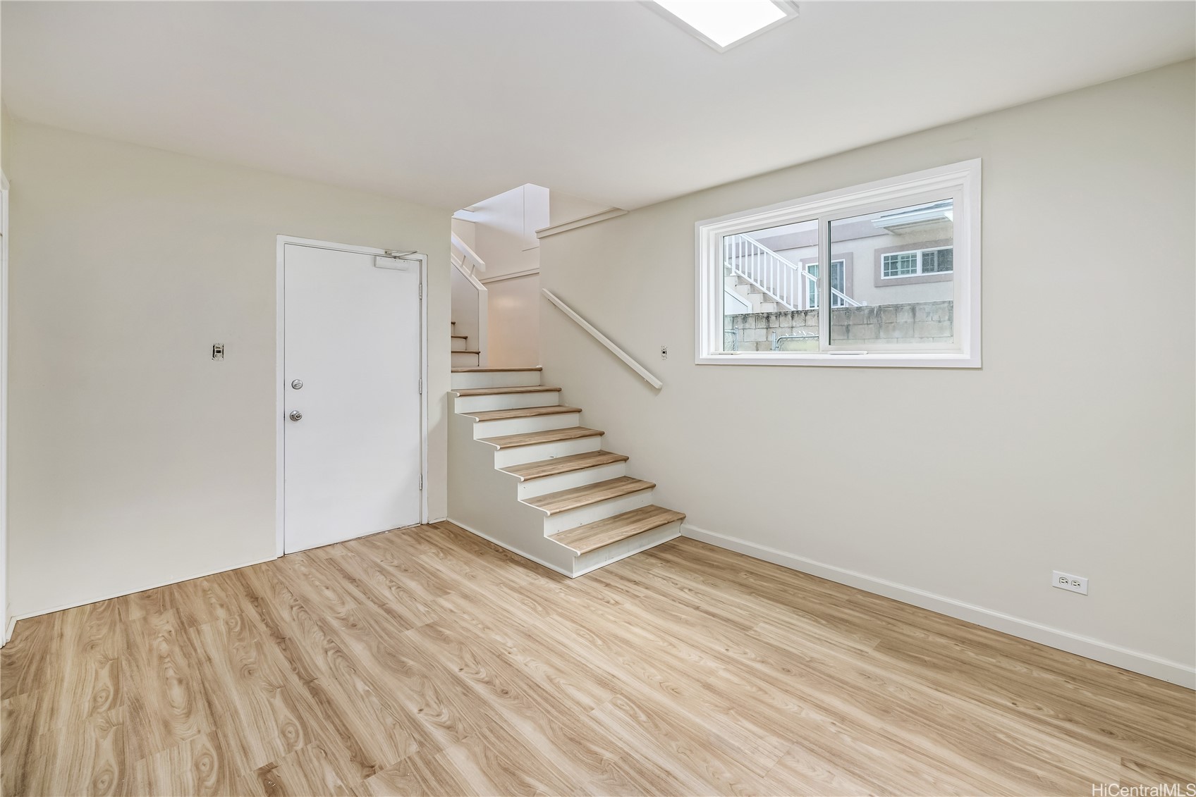 Honolulu, Hawaii, 96817, United States, 5 Bedrooms Bedrooms, ,2 BathroomsBathrooms,Residential,For Sale,1826536