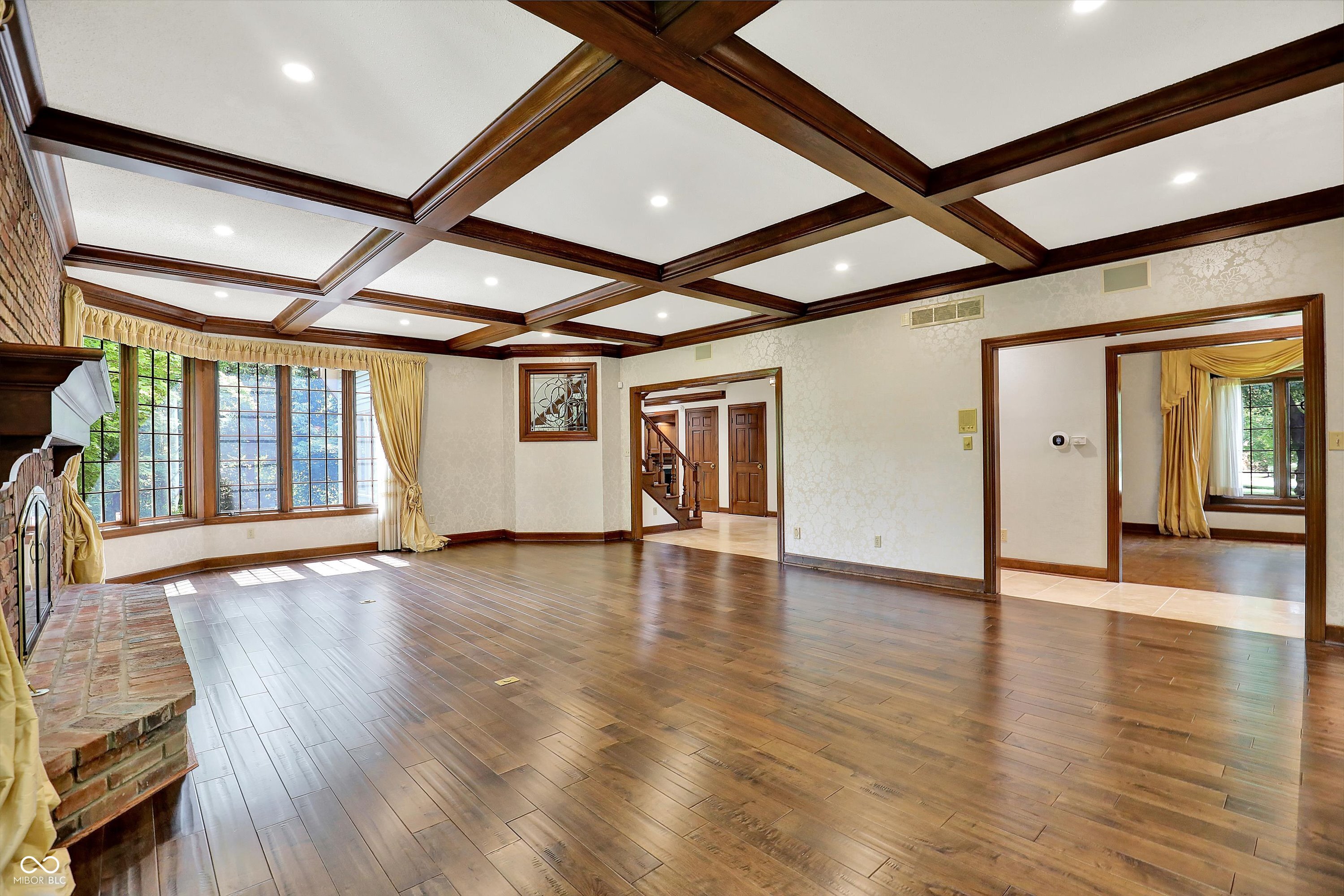 Indianapolis, Indiana, 46260, United States, 4 Bedrooms Bedrooms, ,6 BathroomsBathrooms,Residential,For Sale,1976230