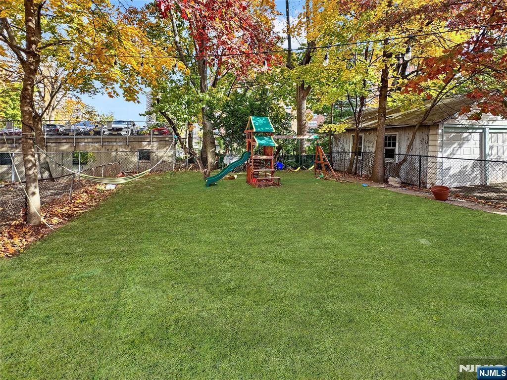 Hackensack, New Jersey, 07601, United States, ,3 BathroomsBathrooms,Residential,For Sale,1992973