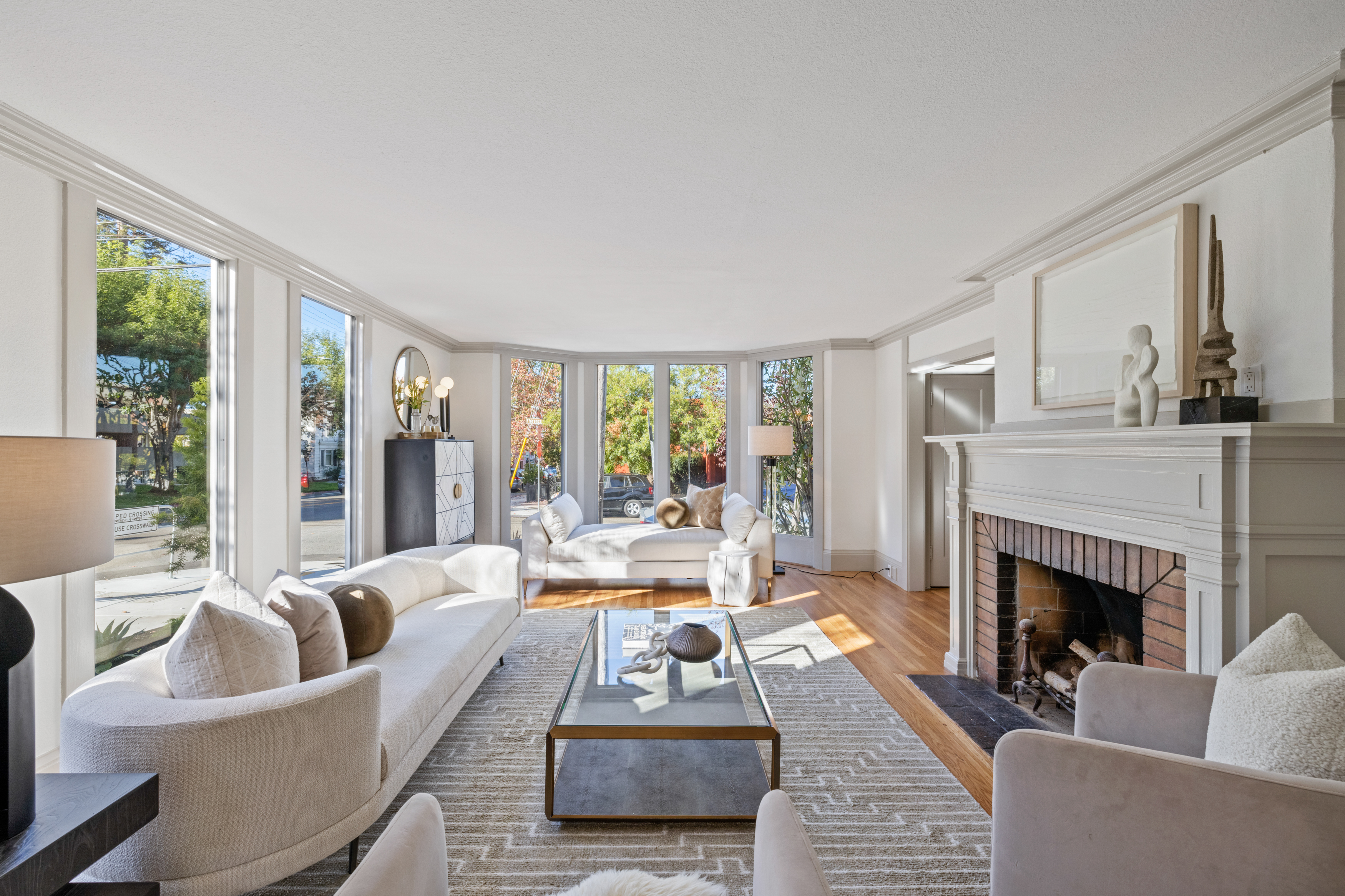  Classic Berkeley Charm Meets Versatility: Elmwood Home Plus Duplex - 物件實景