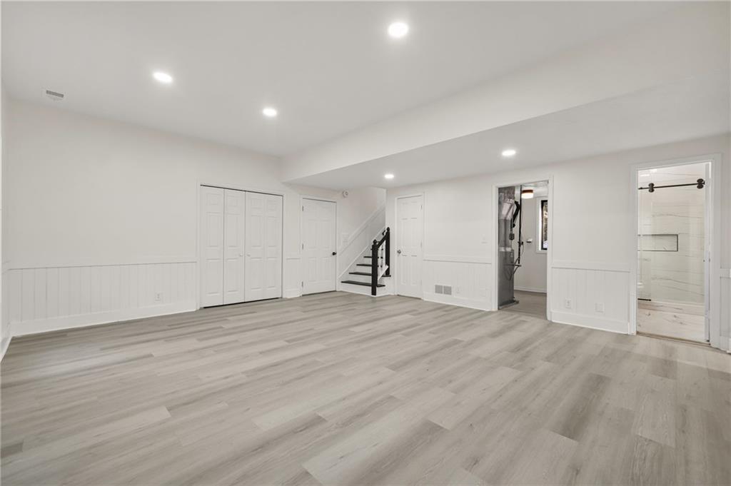 Snellville, Georgia, 30039, United States, 5 Bedrooms Bedrooms, ,4 BathroomsBathrooms,Residential,For Sale,1993862