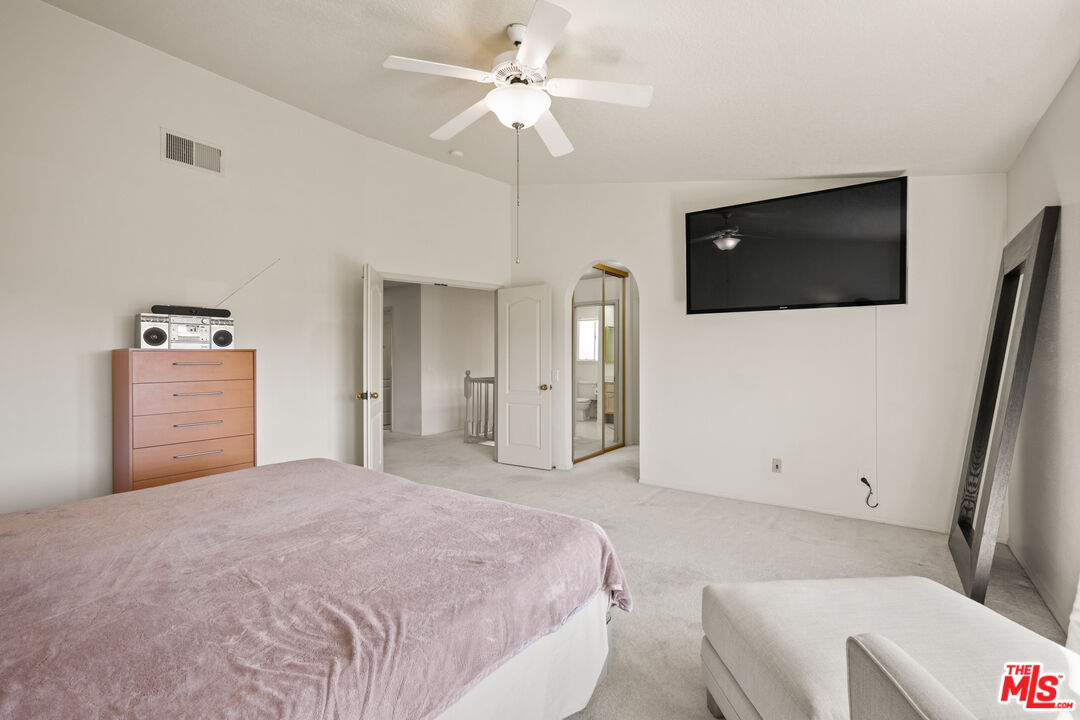Porter Ranch, California, 91326, United States, 4 Bedrooms Bedrooms, ,3 BathroomsBathrooms,Residential,For Sale,1906036