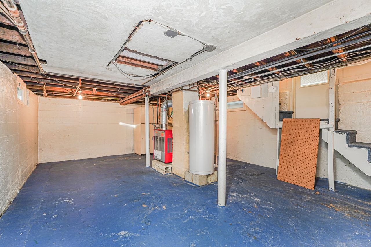 Staten Island, New York, 10314, United States, 3 Bedrooms Bedrooms, ,2 BathroomsBathrooms,Residential,For Sale,1996455