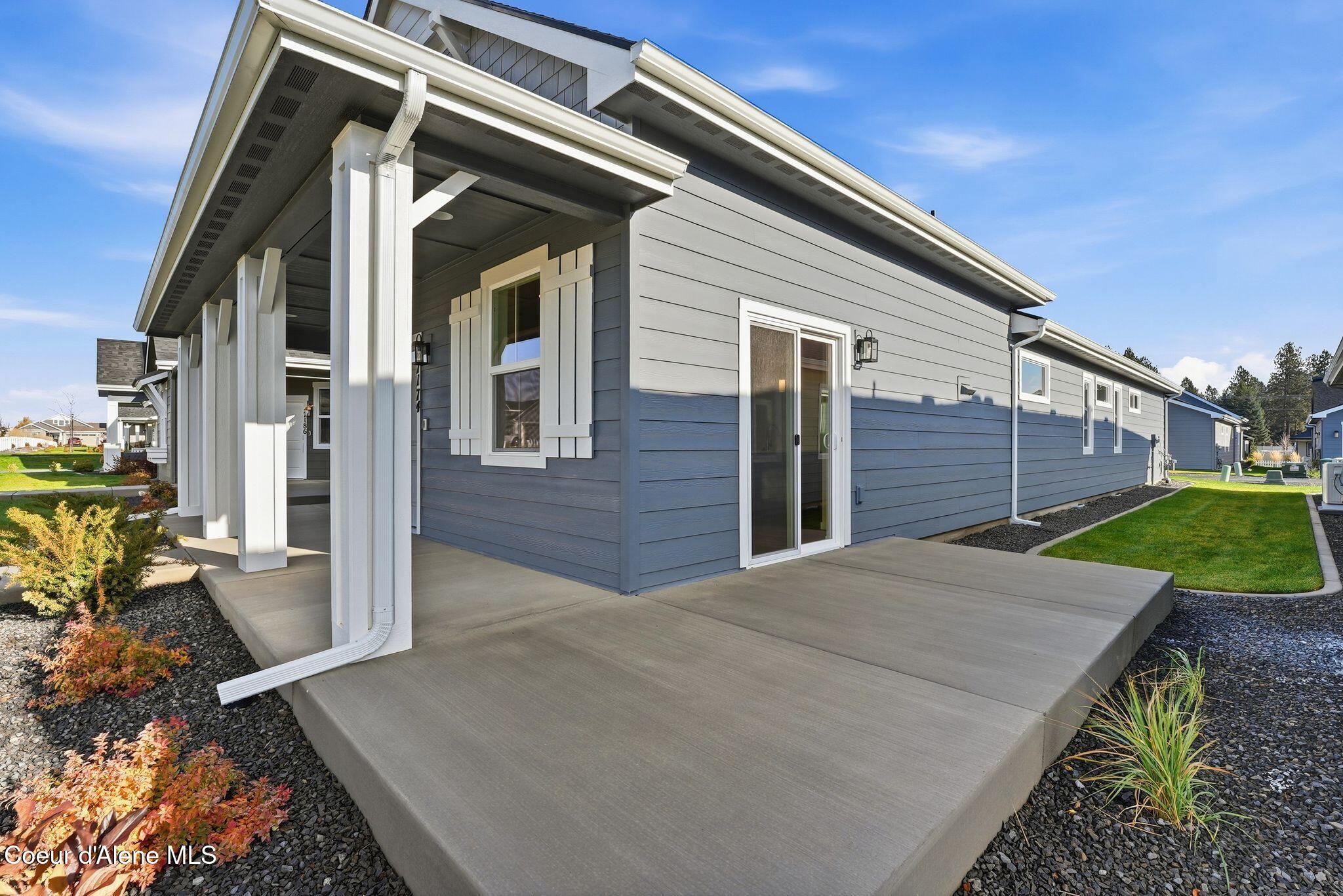 Coeur D'alene, Idaho, 83815, United States, 2 Bedrooms Bedrooms, ,Residential,For Sale,1991054