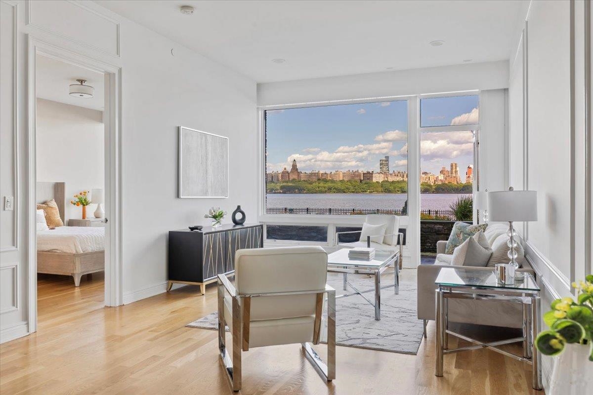Edgewater, New Jersey, 07020, United States, 2 Bedrooms Bedrooms, ,2 BathroomsBathrooms,Residential,For Sale,1836744