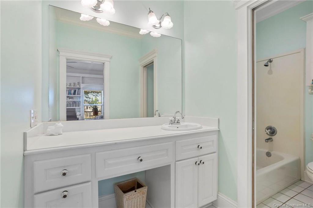 Lake Charles, Louisiana, 70605, United States, 5 Bedrooms Bedrooms, ,4 BathroomsBathrooms,Residential,For Sale,1977188