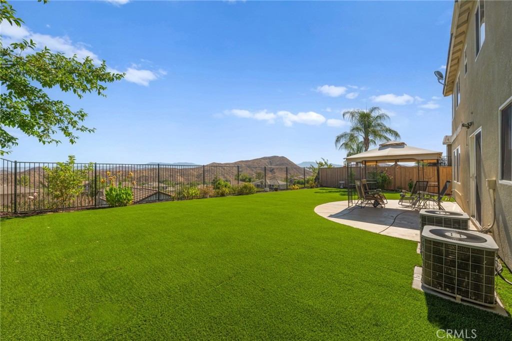 Lake Elsinore, California, 92532, United States, 5 Bedrooms Bedrooms, ,4 BathroomsBathrooms,Residential,For Sale,1989884