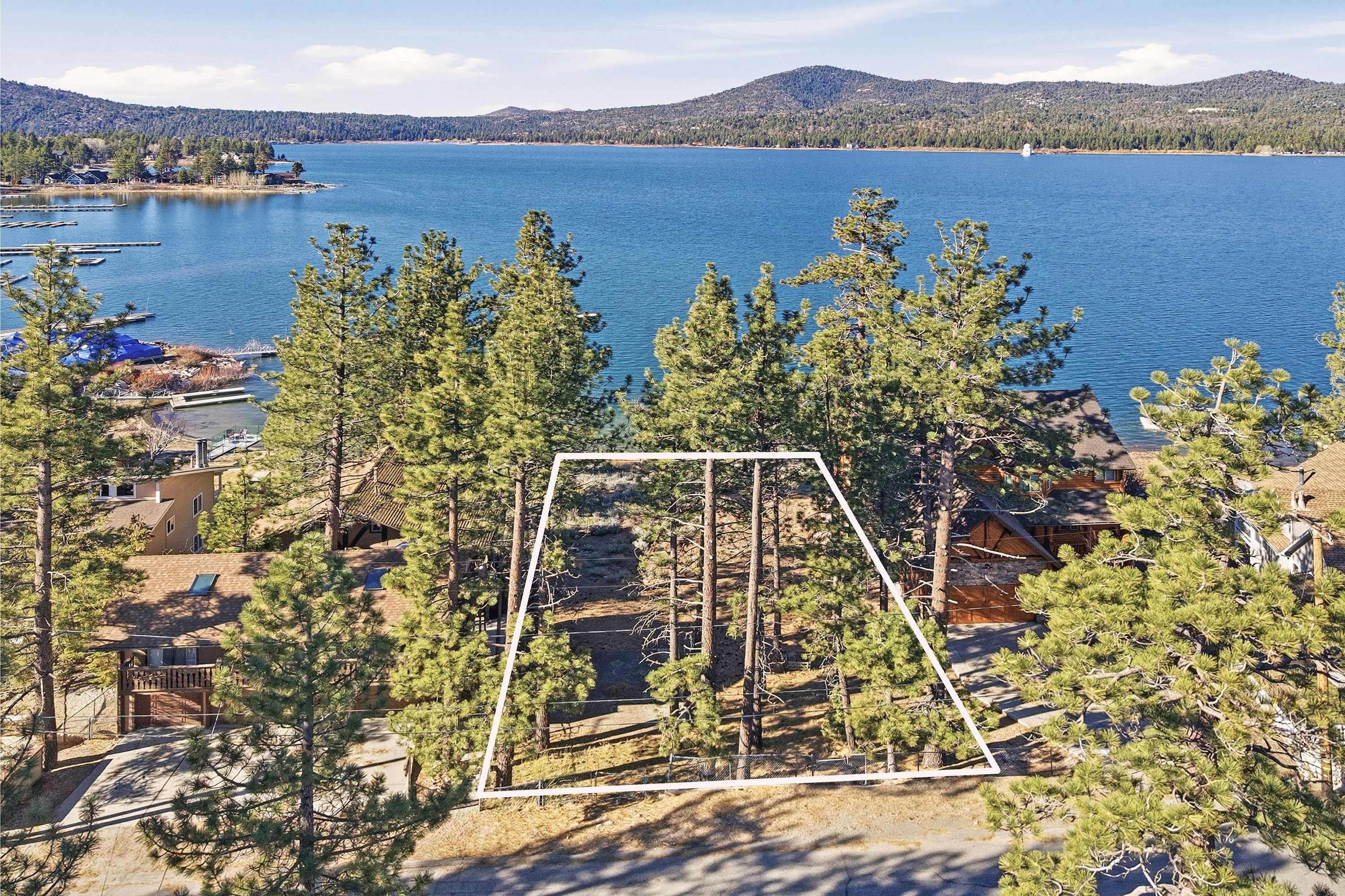  40598 Simonds Drive, Big Bear Lake, CA 92315 - 物件實景