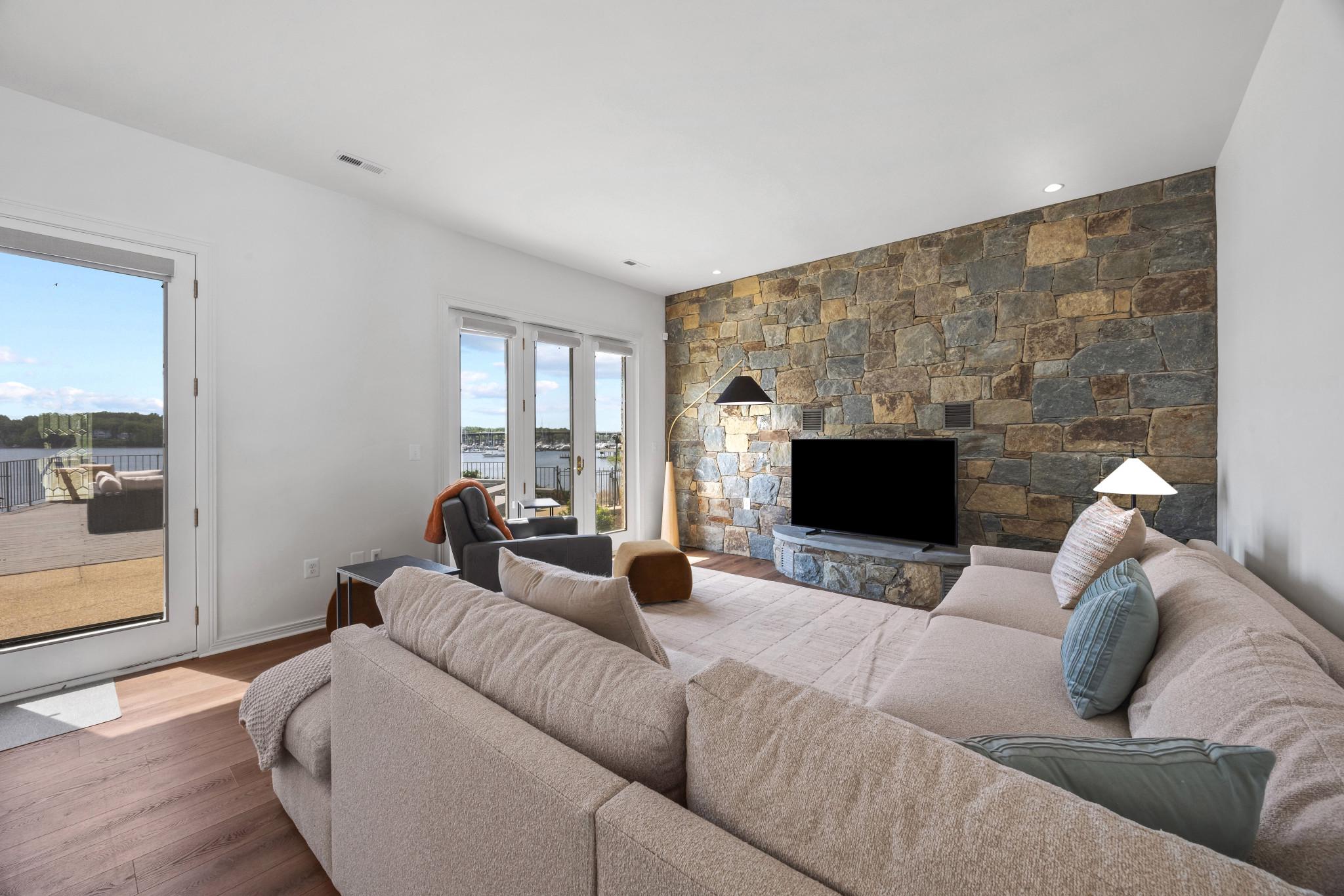  31 Shadow Point Court, Edgewater, MD, 21037 - 物件實景