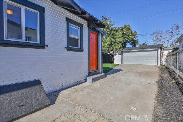 Los Angeles, California, 90044, United States, 2 Bedrooms Bedrooms, ,1 BathroomBathrooms,Residential,For Sale,2008191