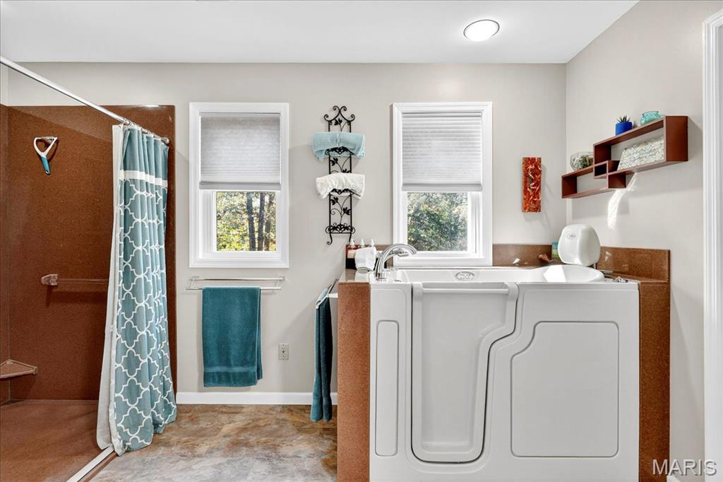 Marthasville, Missouri, 63357, United States, 4 Bedrooms Bedrooms, ,3 BathroomsBathrooms,Residential,For Sale,1973136