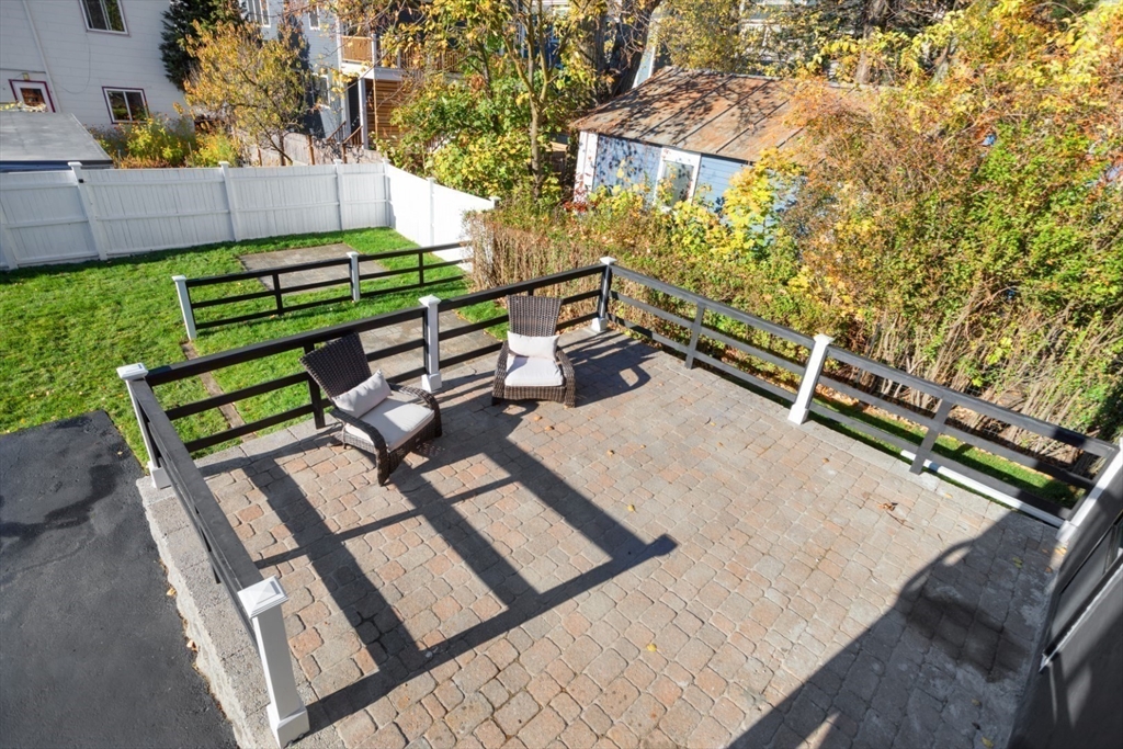 56 Putnam, 1, Somerville, Massachusetts, 02143, United States, 5 Bedrooms Bedrooms, ,3 BathroomsBathrooms,Residential,For Sale,56 Putnam , 1,1661296