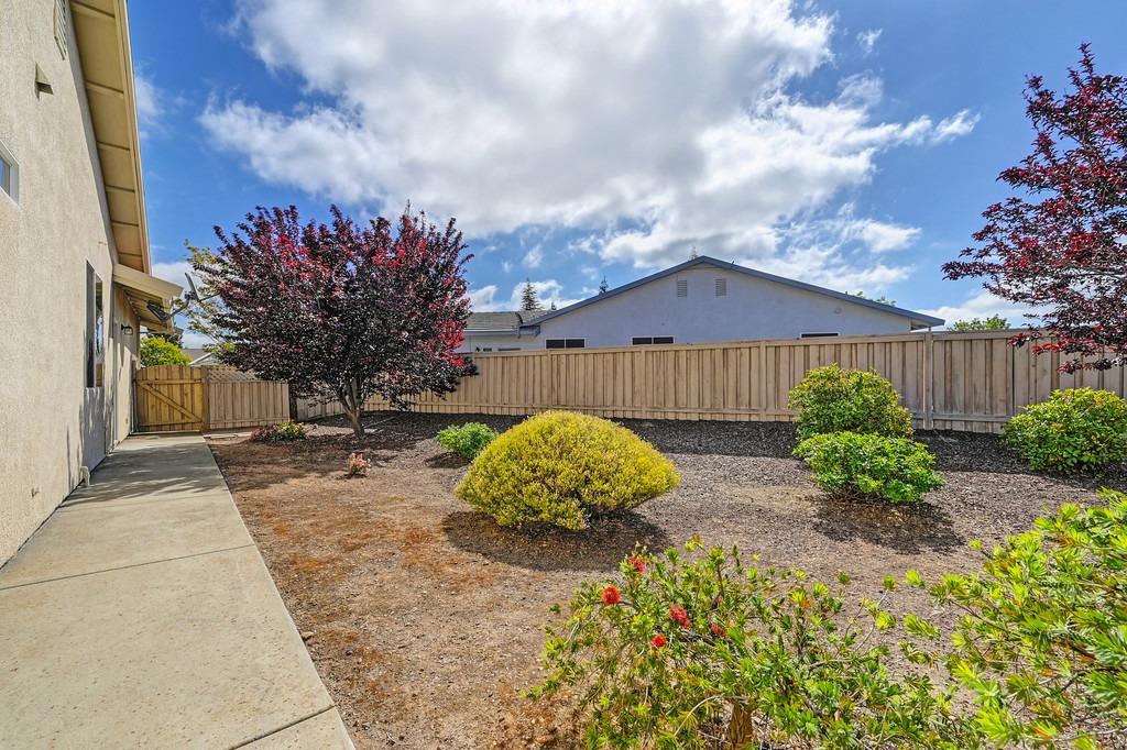 Lincoln, California, 95648, United States, 2 Bedrooms Bedrooms, ,2 BathroomsBathrooms,Residential,For Sale,1957407