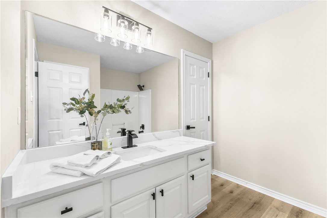 Bryan, Texas, 77808, United States, 4 Bedrooms Bedrooms, ,2 BathroomsBathrooms,Residential,For Sale,1913651