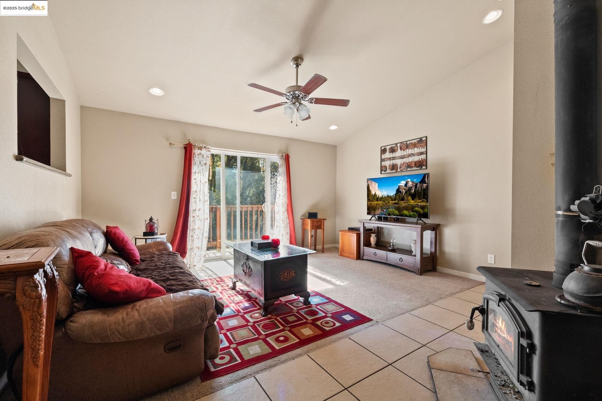 Sonora, California, 95370, United States, 5 Bedrooms Bedrooms, ,3 BathroomsBathrooms,Residential,For Sale,1979113