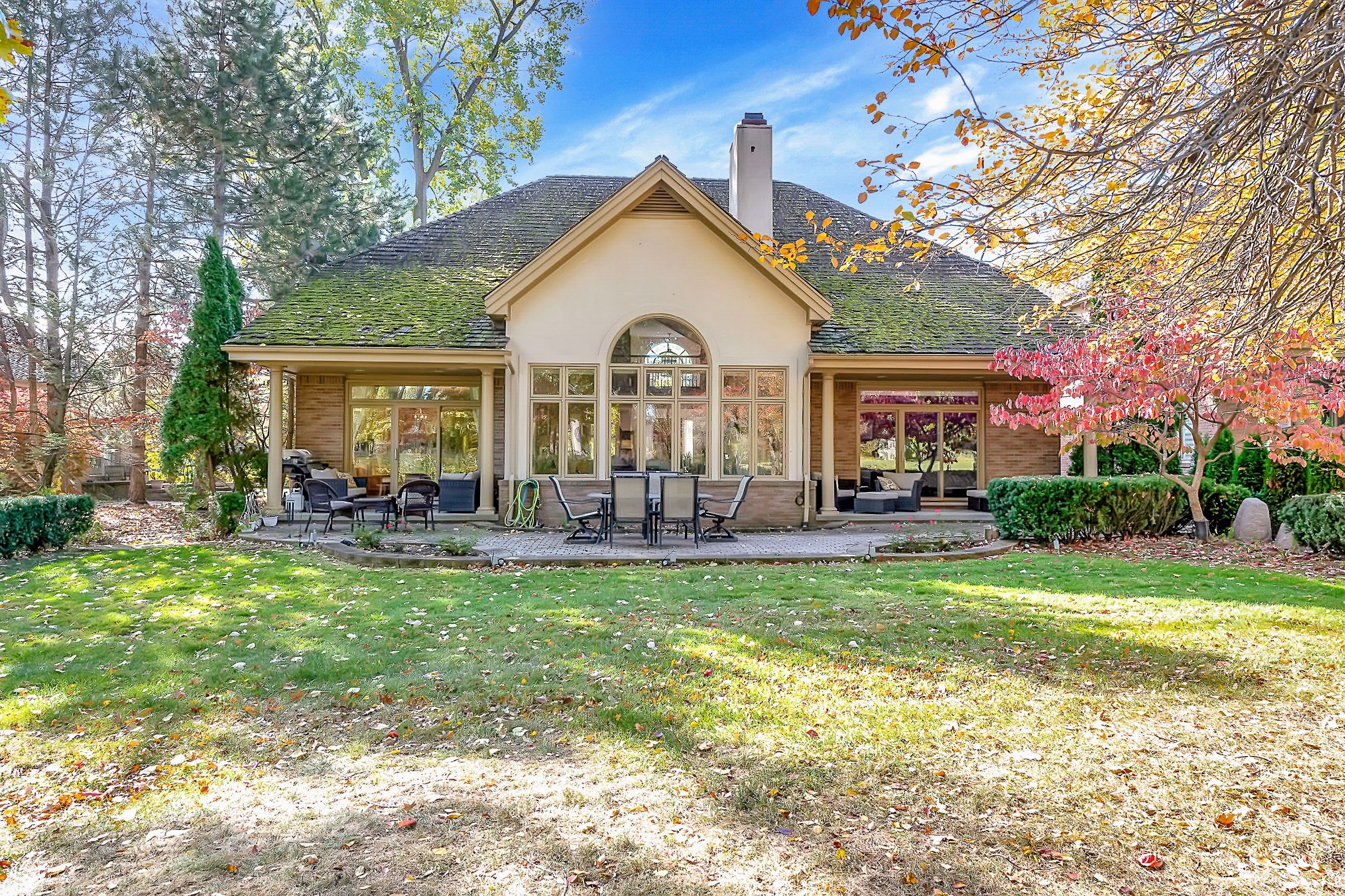 8 Gleneagles Court, Dearborn, Michigan, 48120, United States, 3 Bedrooms Bedrooms, ,5 BathroomsBathrooms,Residential,For Sale,8 Gleneagles Court,1542213