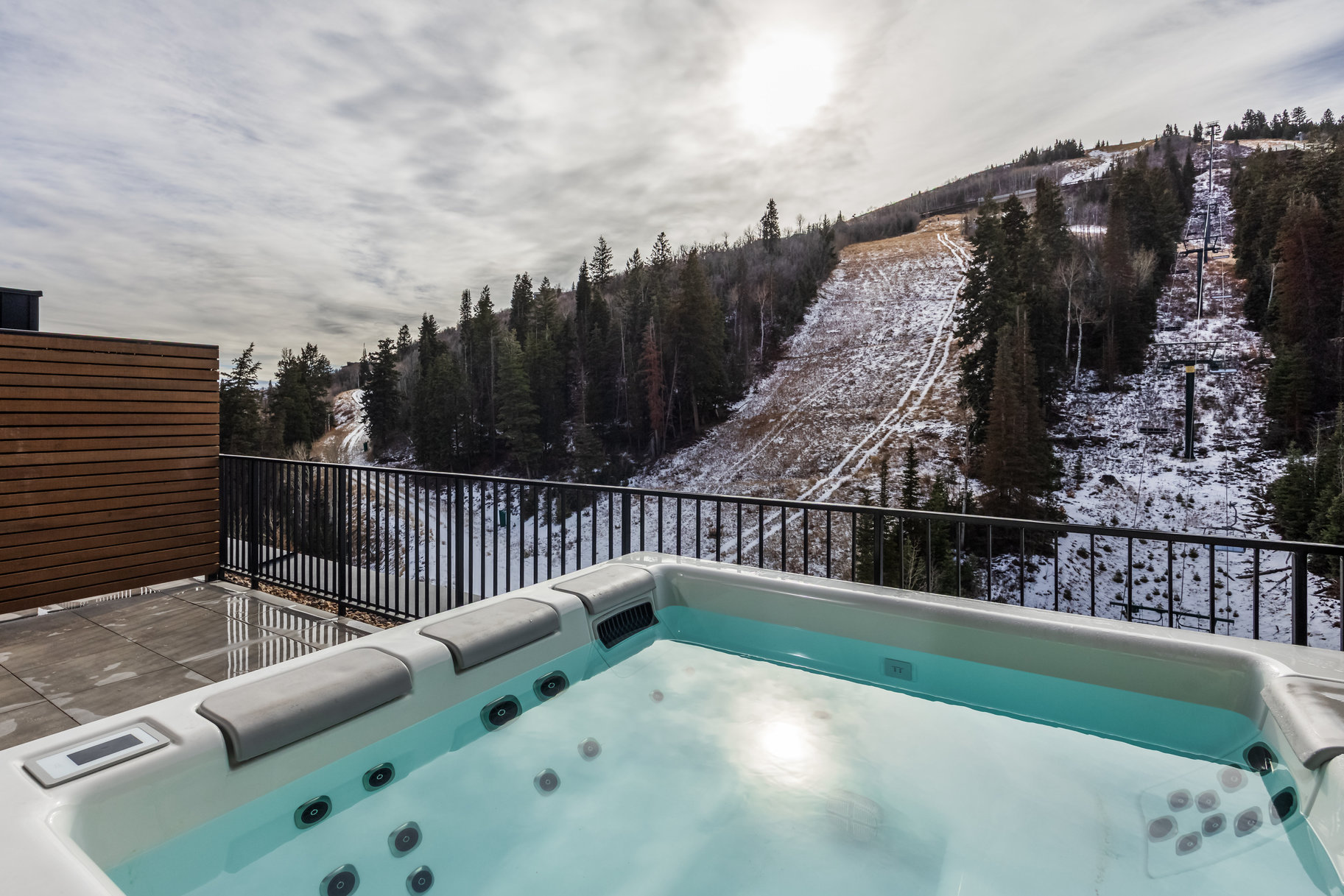  Furnished 5-bedroom Penthouse at Founder