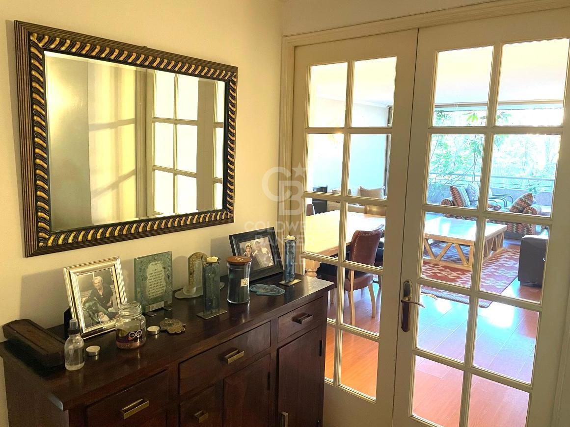 Las Condes, Chile, 3 Bedrooms Bedrooms, ,2 BathroomsBathrooms,Residential,For Sale,1891427