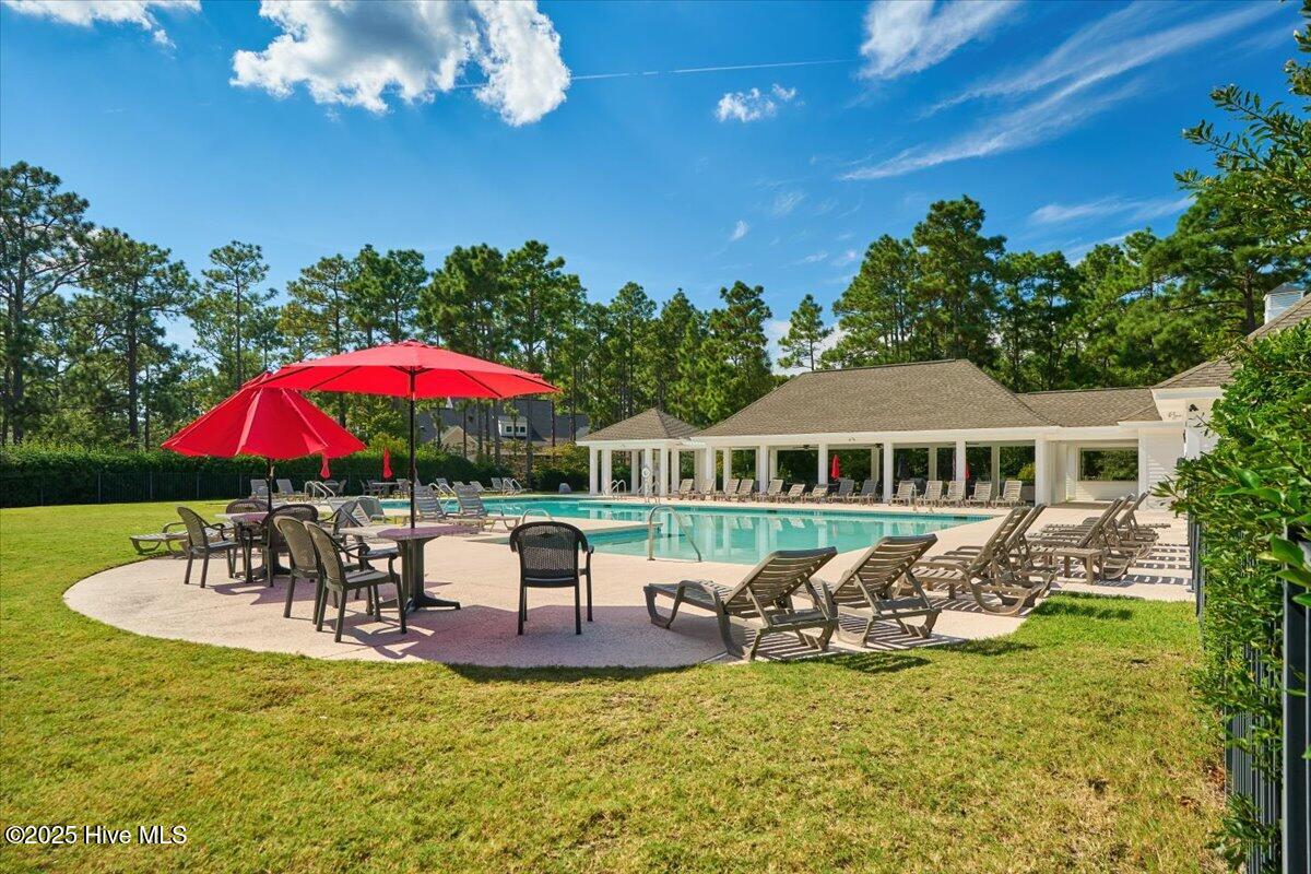 Southern Pines, North Carolina, 28387, United States, 3 Bedrooms Bedrooms, ,3 BathroomsBathrooms,Residential,For Sale,1933285
