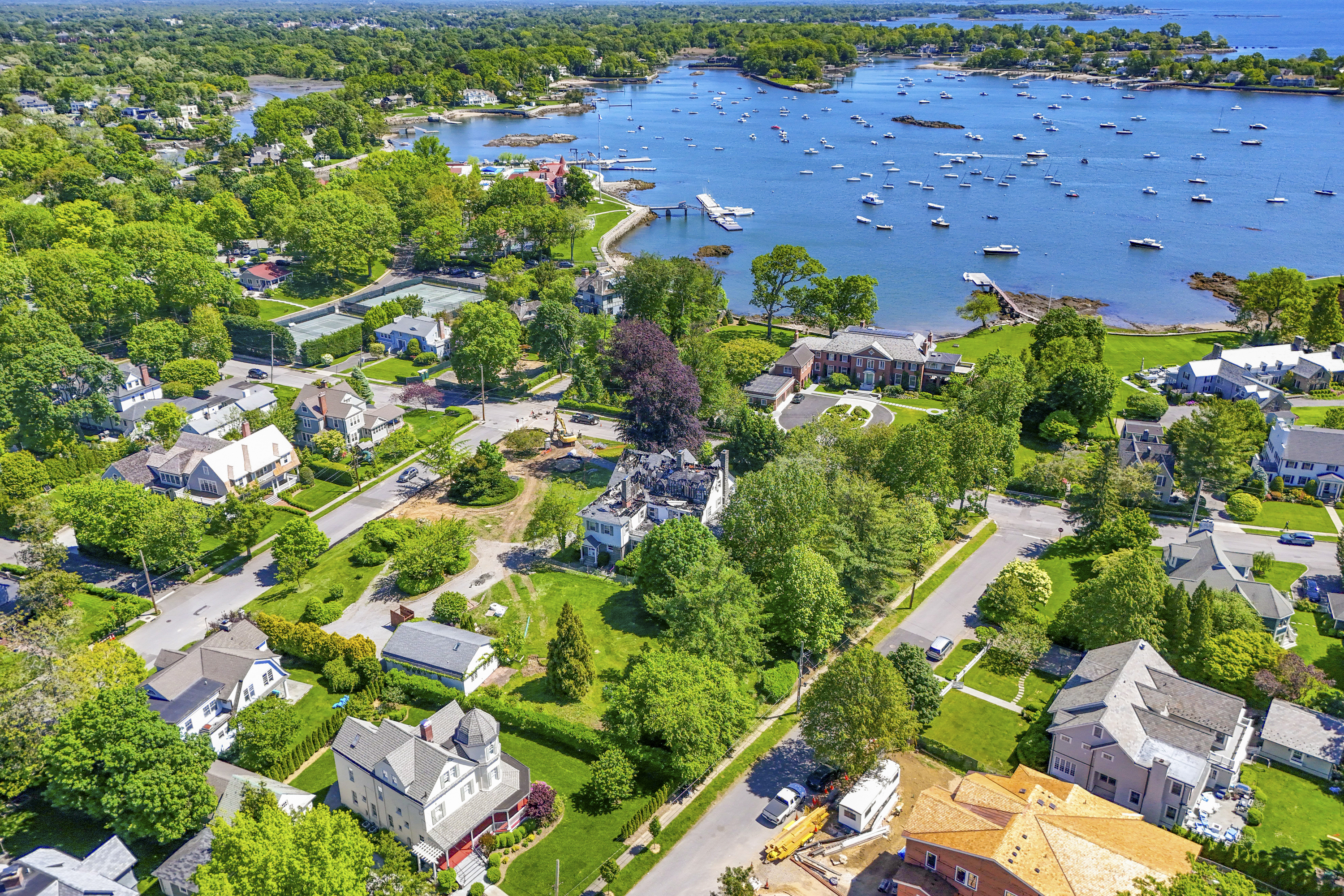  Elegant Larchmont Manor Victorian - 物件實景