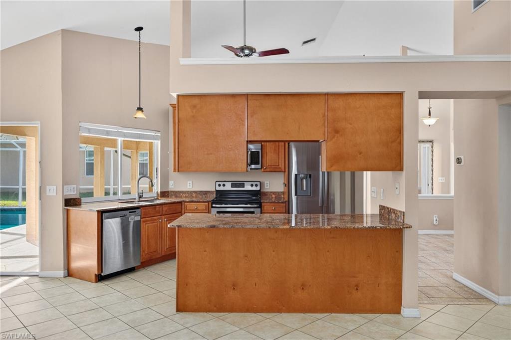 Fort Myers, Florida, 33919, United States, 3 Bedrooms Bedrooms, ,2 BathroomsBathrooms,Residential,For Sale,1995652