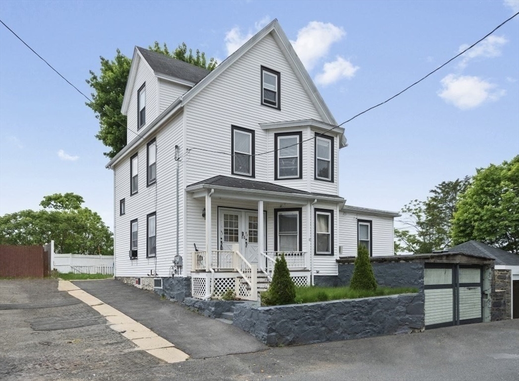 Swampscott, Massachusetts, 01907, United States, 6 Bedrooms Bedrooms, ,3 BathroomsBathrooms,Residential,For Sale,1912101