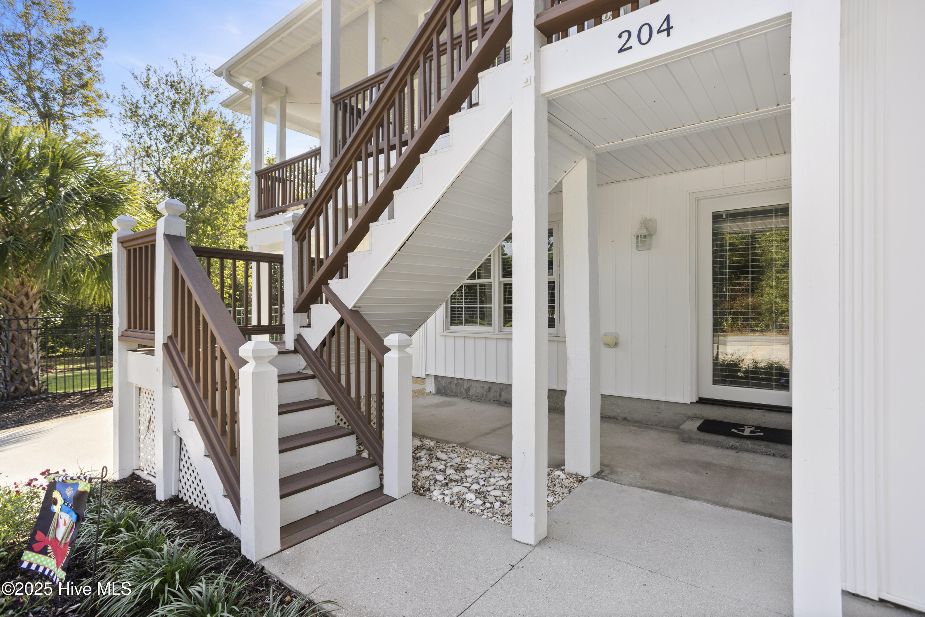 Wilmington, North Carolina, 28409, United States, 5 Bedrooms Bedrooms, ,4 BathroomsBathrooms,Residential,For Sale,1730628