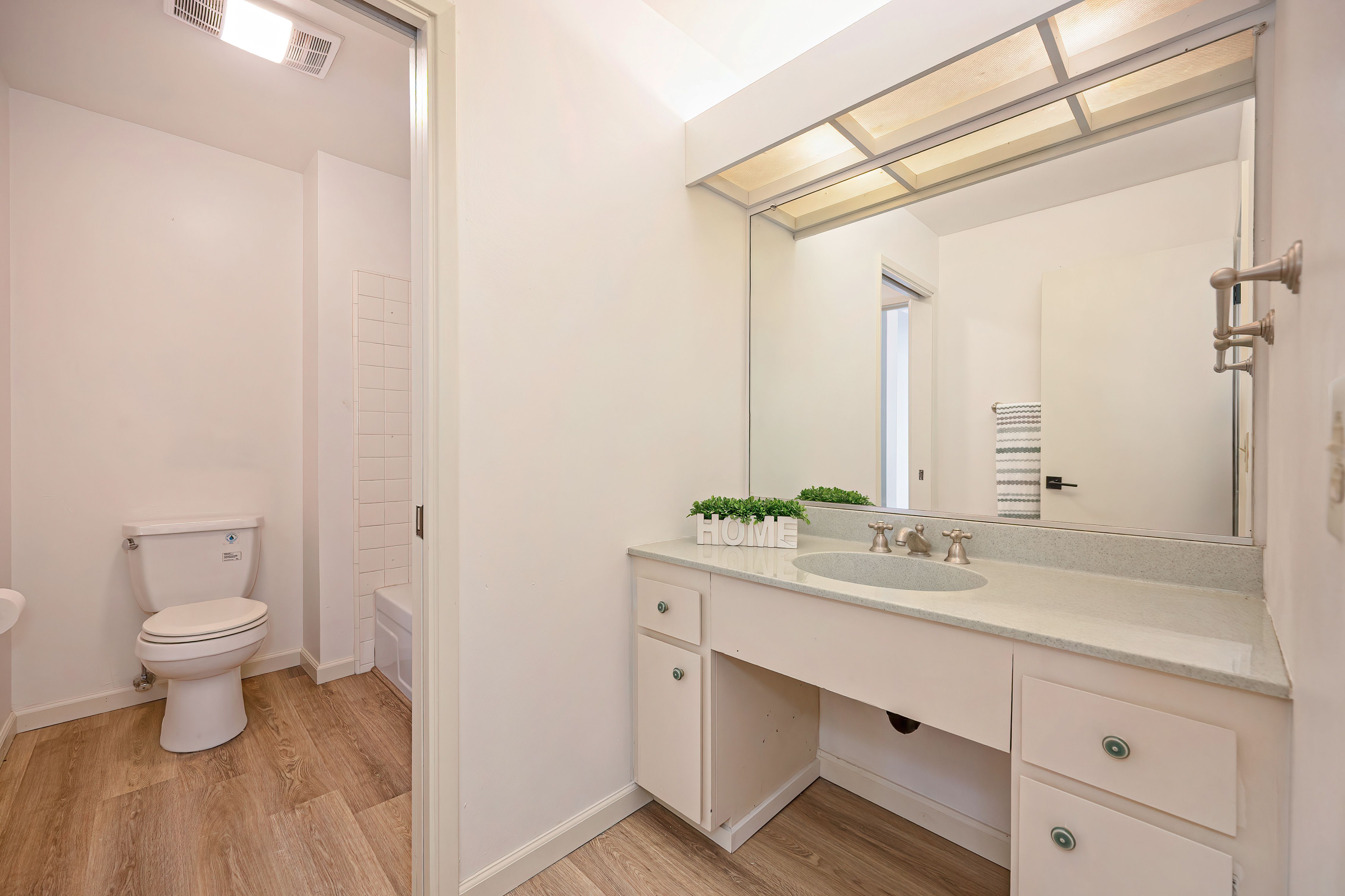  891 Woodside Lane East #2, Sacramento, CA 95825 - 物件實景
