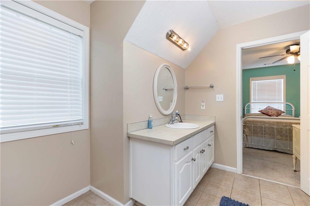 Salem, Alabama, 36874, United States, 4 Bedrooms Bedrooms, ,4 BathroomsBathrooms,Residential,For Sale,1940777