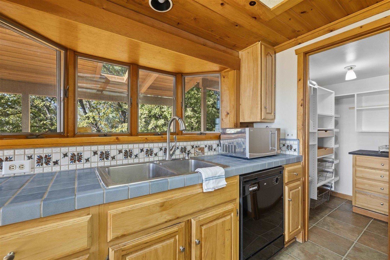 Sonora, California, 95370, United States, 4 Bedrooms Bedrooms, ,3 BathroomsBathrooms,Residential,For Sale,1793029